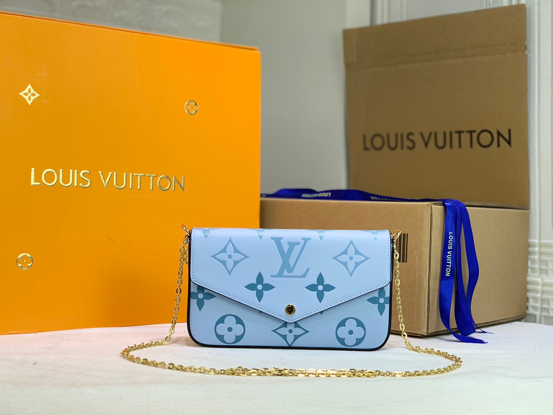 LuxluxHouse Great quality Louis Vuitton Top Bag 12*12*3cm Free shipping