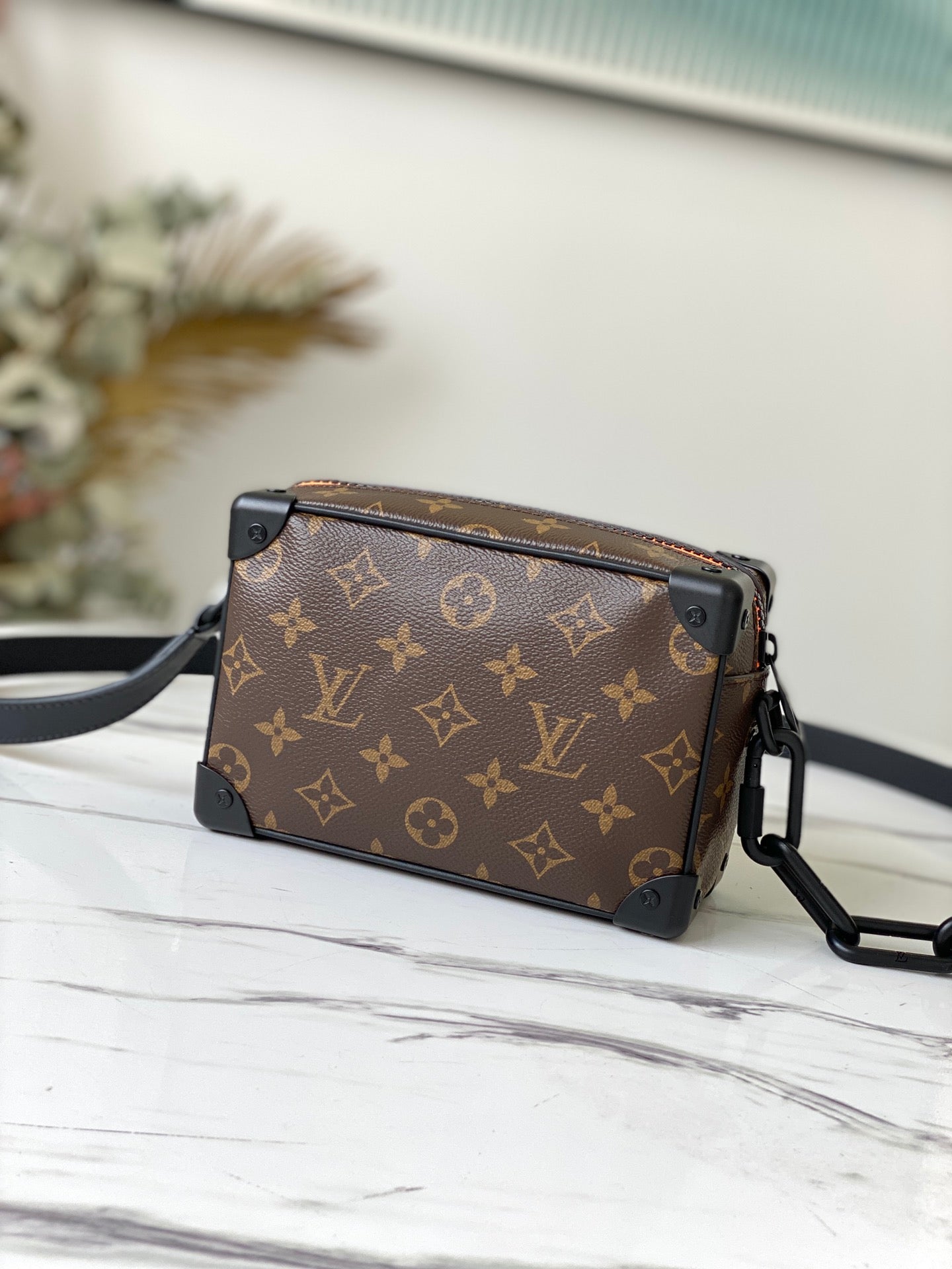 LuxluxHouse Great quality Louis Vuitton Bag Top Quality 18.5*13*8cm Free shipping