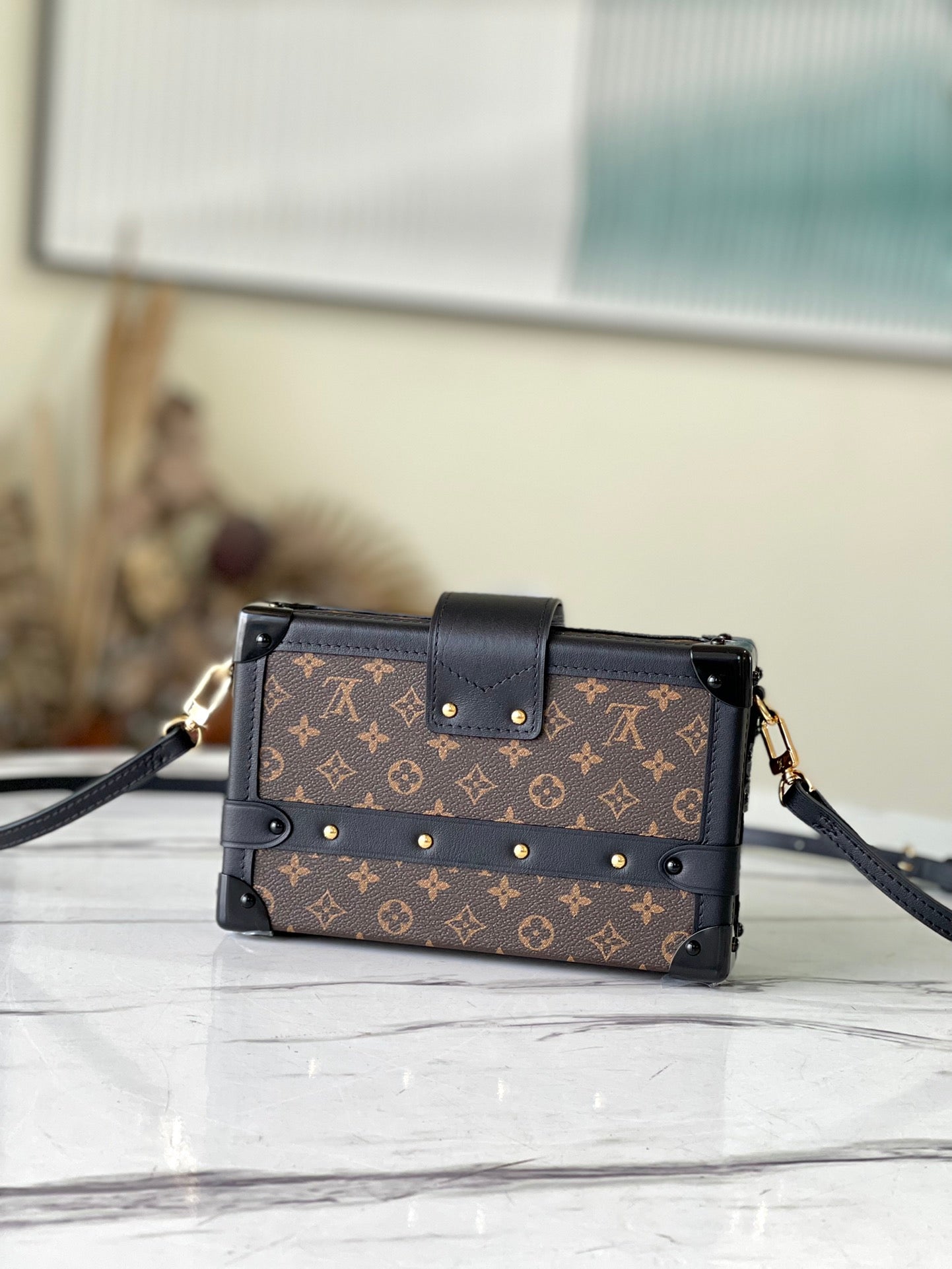 LuxluxHouse Great quality Louis Vuitton Bag Top Quality 20*12.5*5cm Free shipping