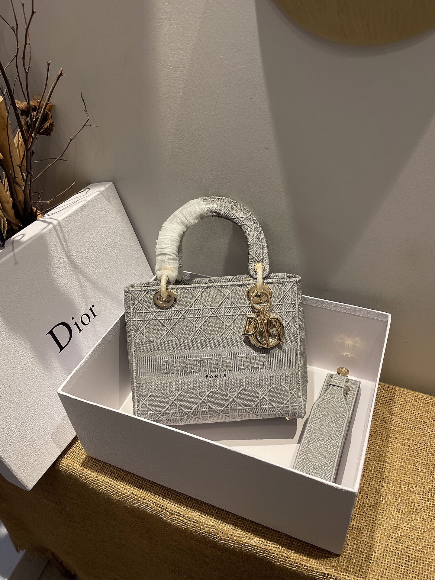 Free shipping LuxluxHouse Dior Top Bag 24*20*11cm