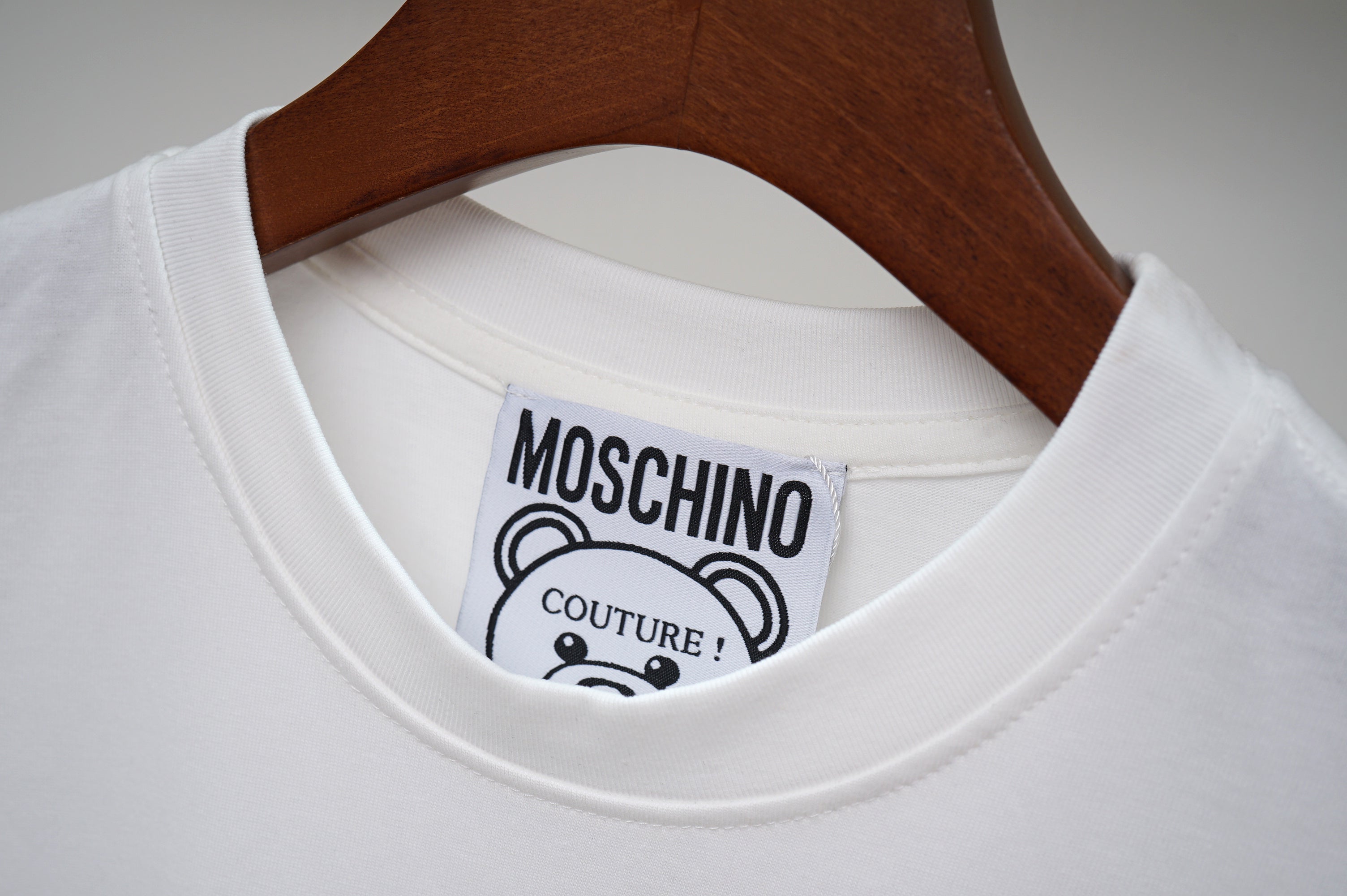 LuxluxHouse Best Quality Clothes T-shirt Moschino