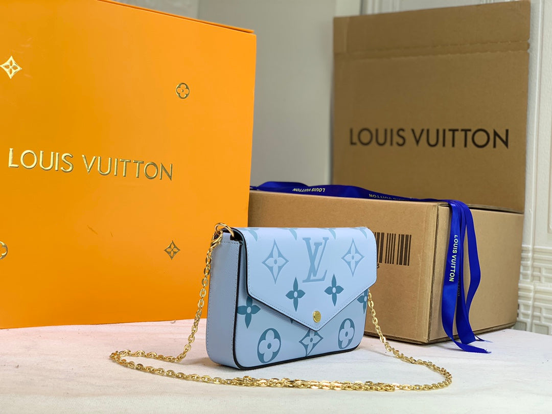 LuxluxHouse Great quality Louis Vuitton Top Bag 12*12*3cm Free shipping