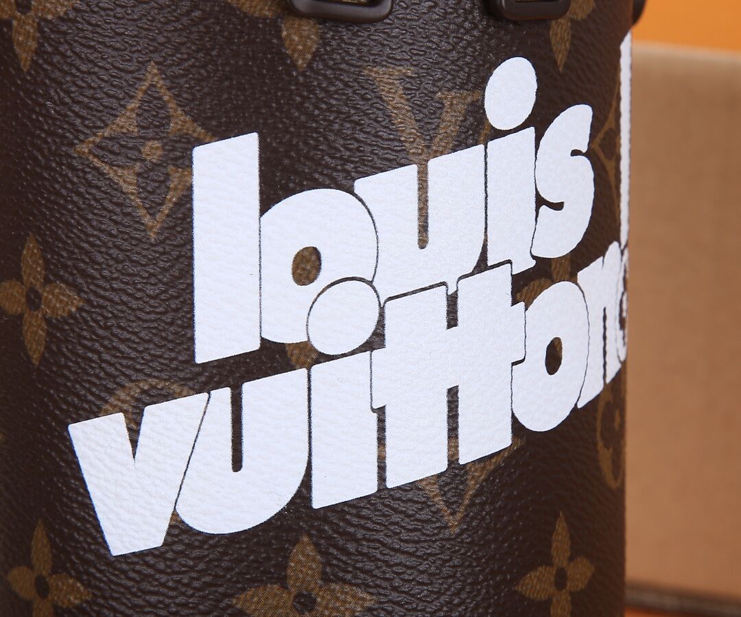 LuxluxHouse Great quality Louis Vuitton Bag 19*14*9CM ( Maikesneakers) Free shipping