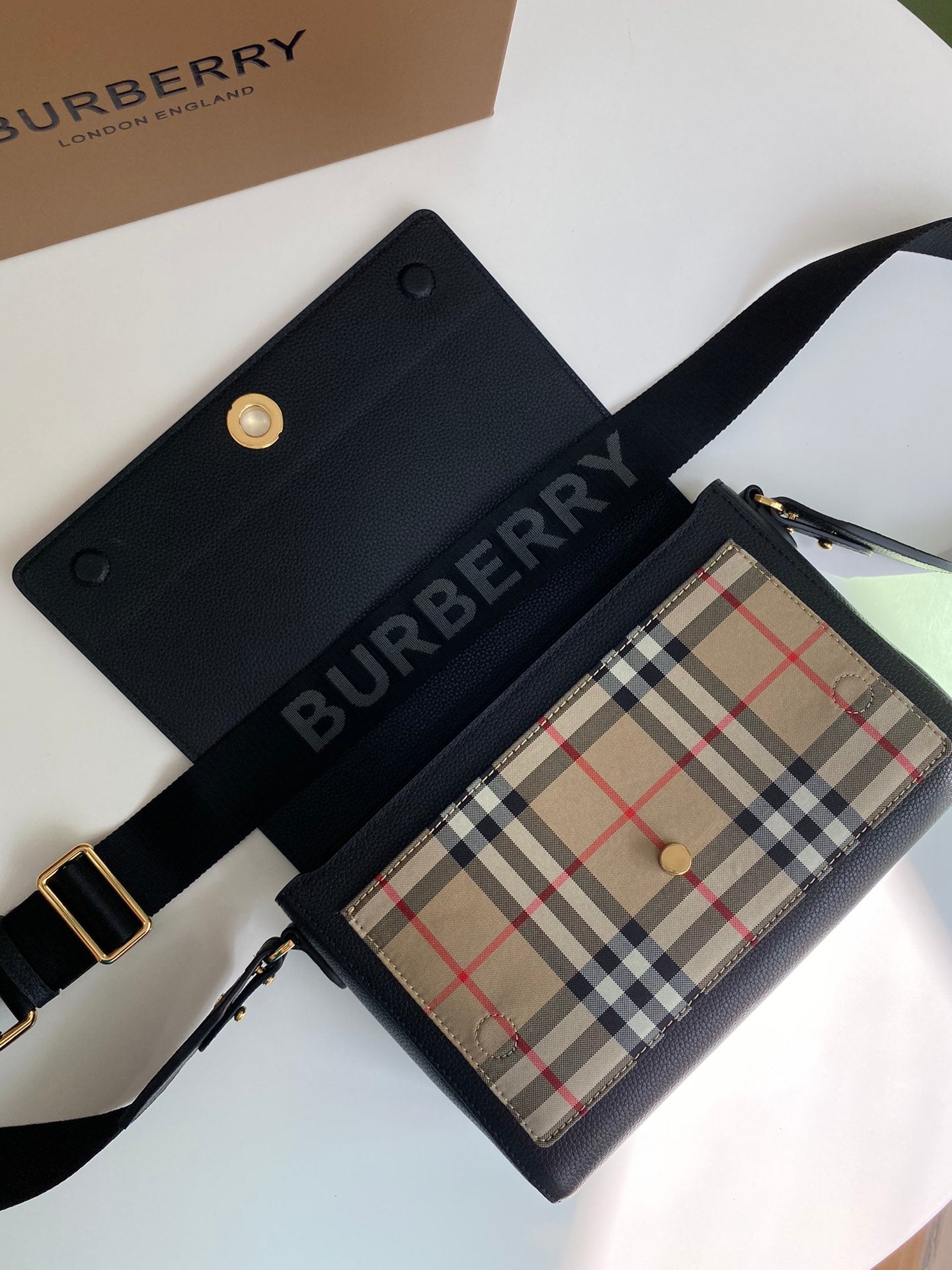 LuxluxHouse Great quality Burberry Bag Top Quality 25*8.5*18CM Free shipping