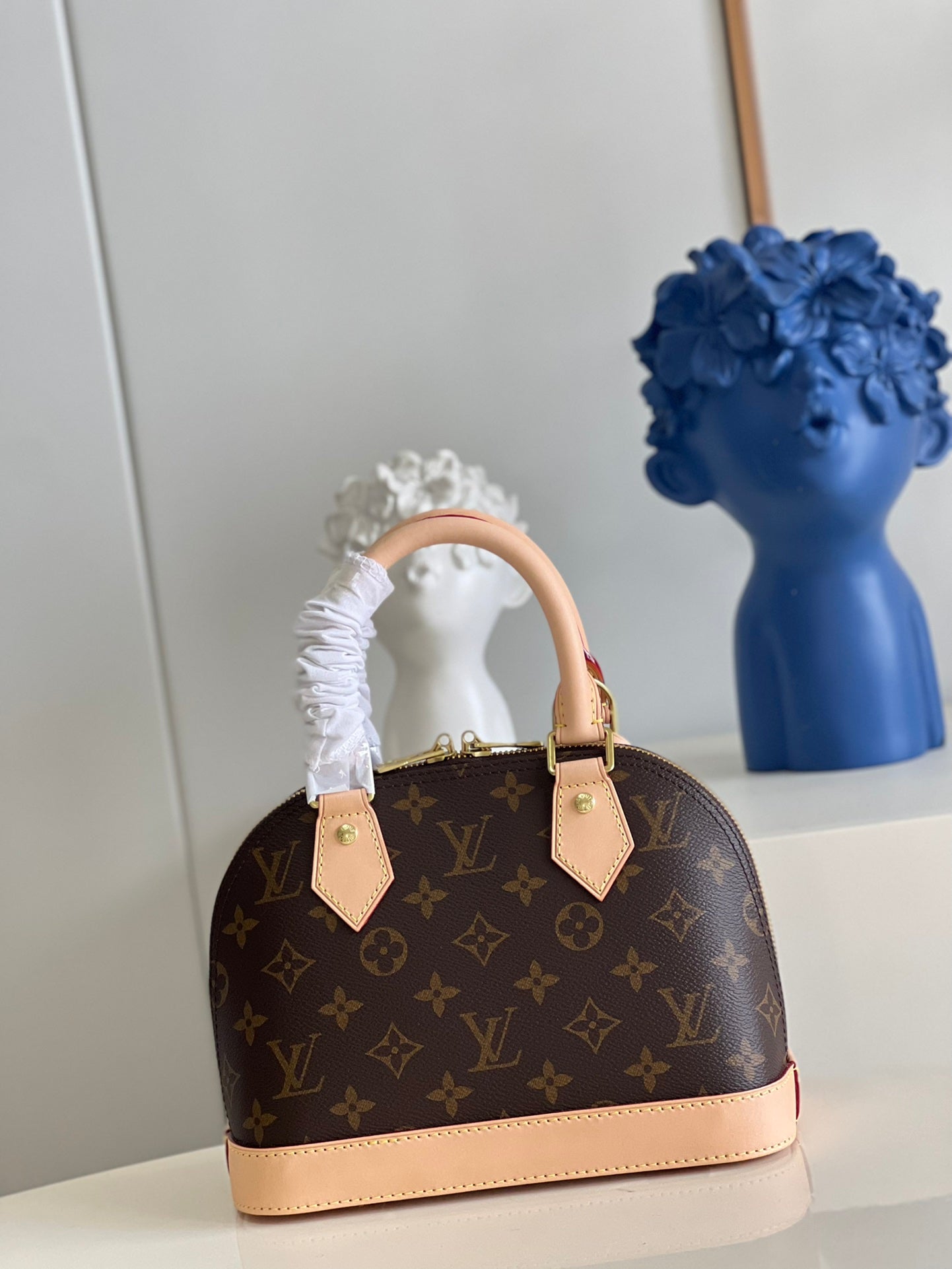 LuxluxHouse Great quality Louis Vuitton Top Bag 23.5*17.5*11.5cm Free shipping