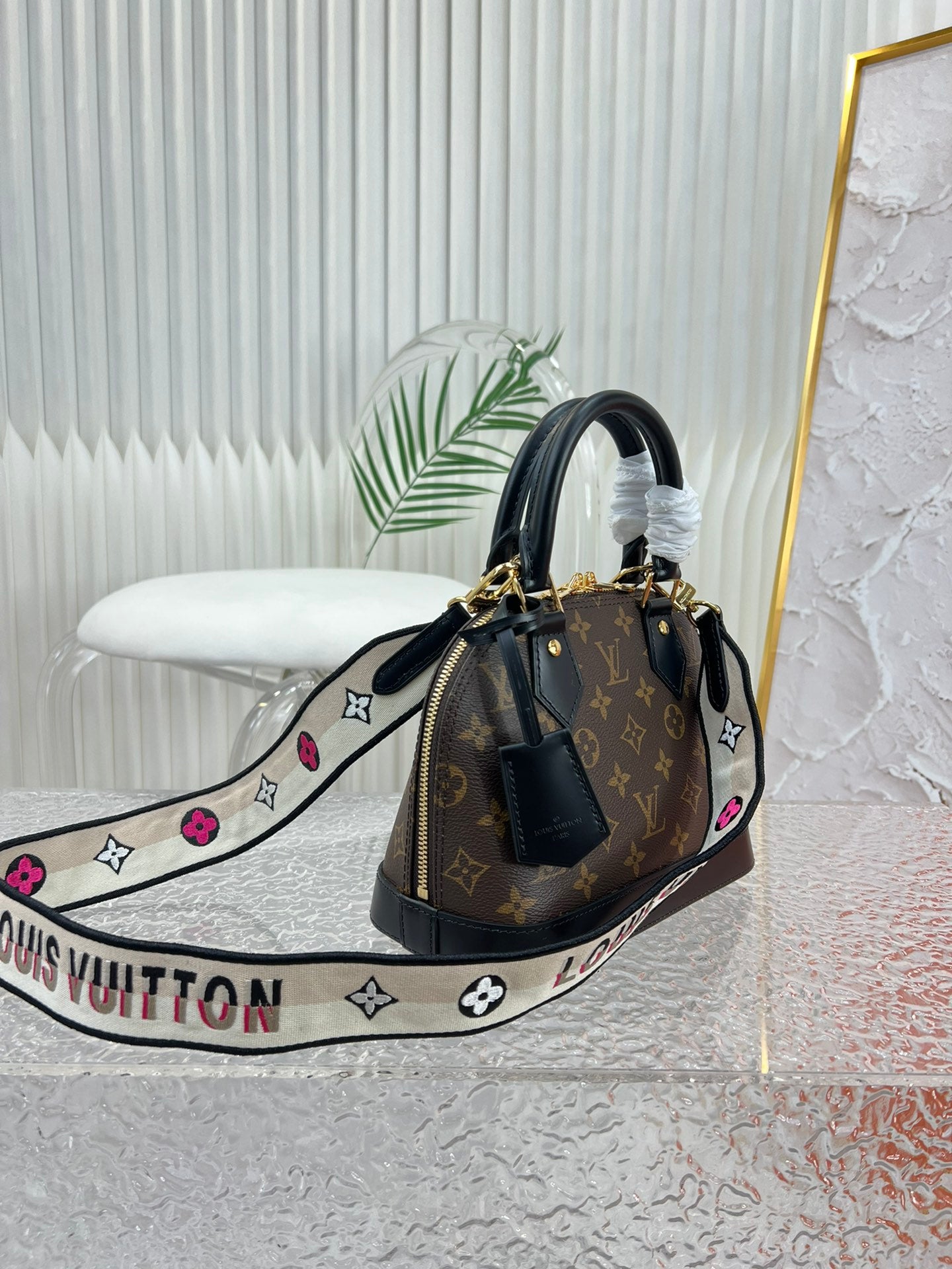 LuxluxHouse Great quality Louis Vuitton Top Bag 23.5*17.5*11.5cm Free shipping