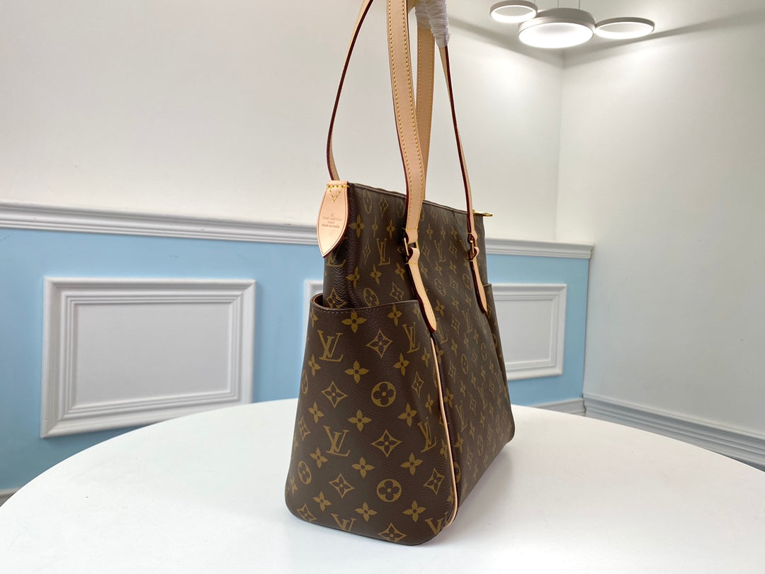 LuxluxHouse Great quality Louis Vuitton Bag Top Quality 43*30*7cm Free shipping