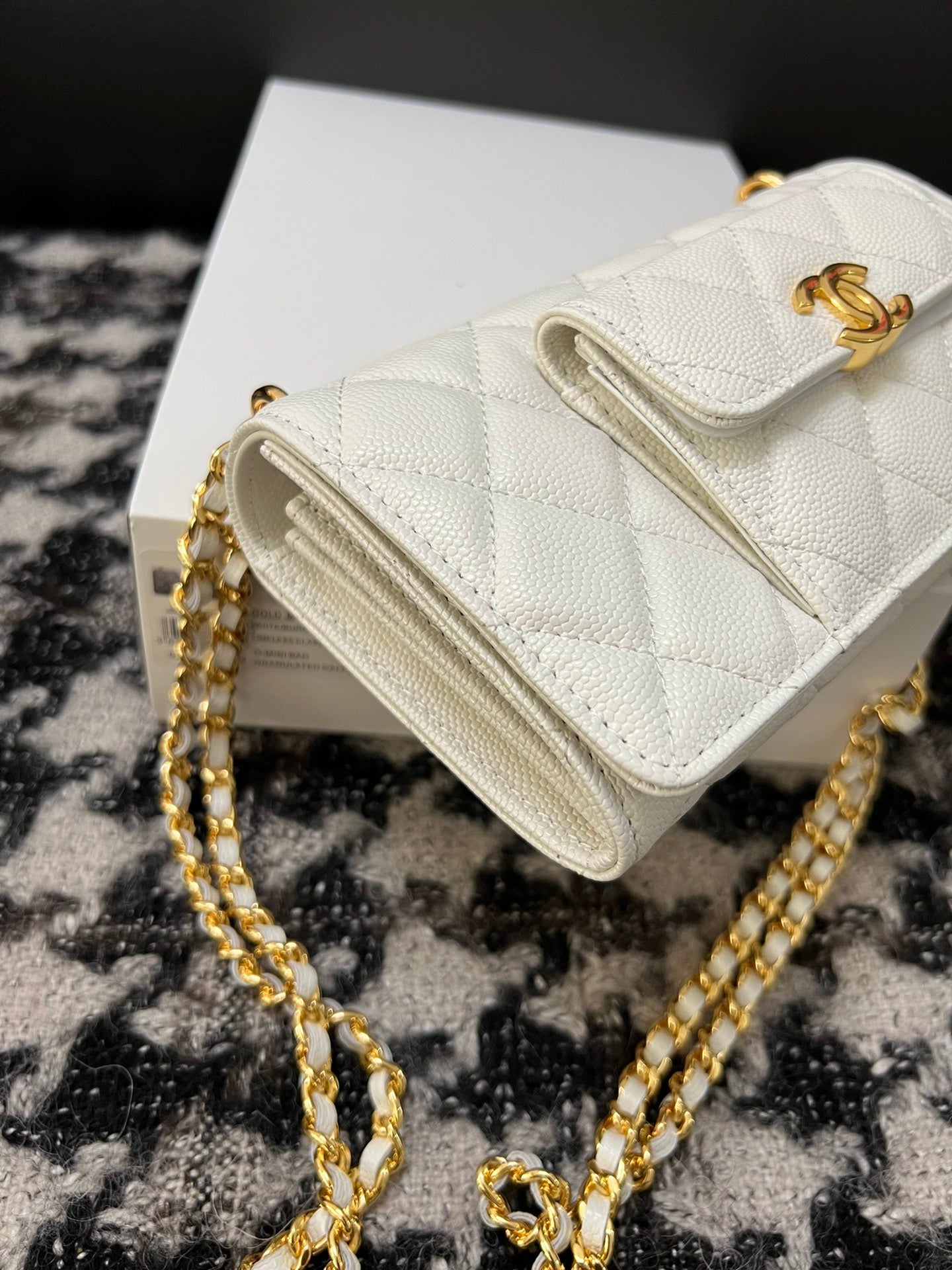 LuxluxHouse Great quality Chanel Bag Top Quality 10.5*19.6*6CM Free shipping