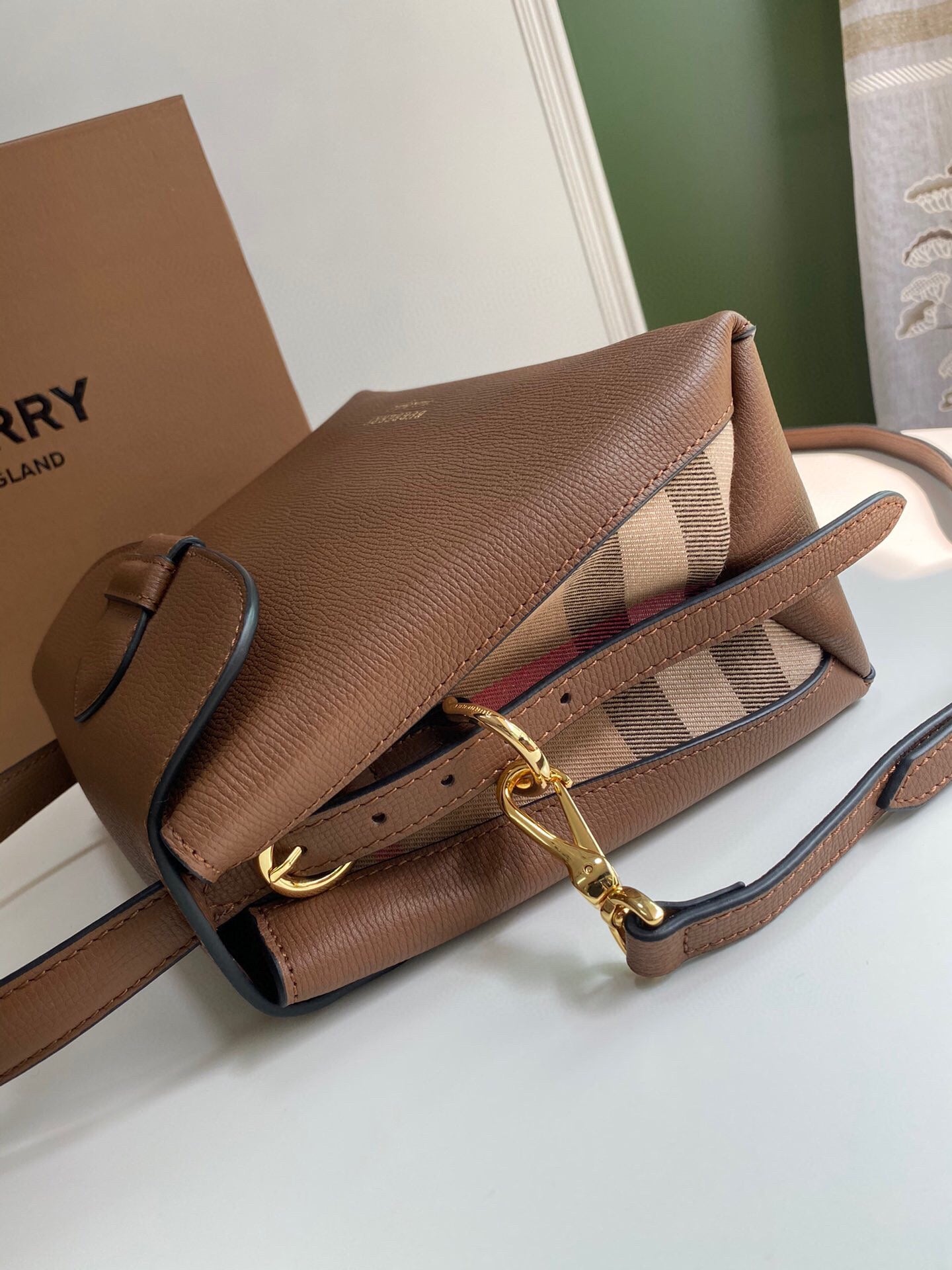 LuxluxHouse Great quality Burberry Bag Top Quality 26*12*21cm Free shipping