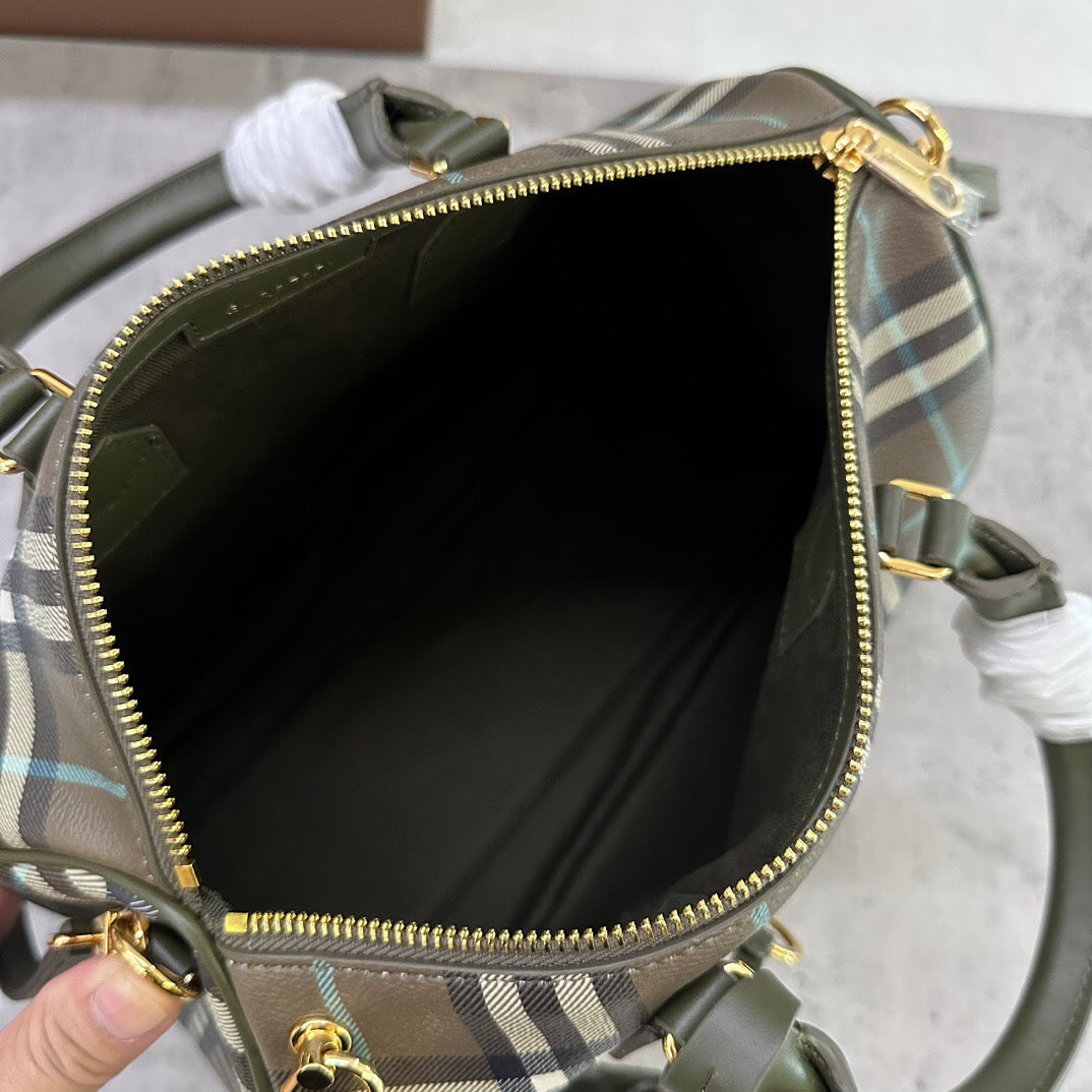 Free shipping LuxluxHouseBurberry Bag Top Quality