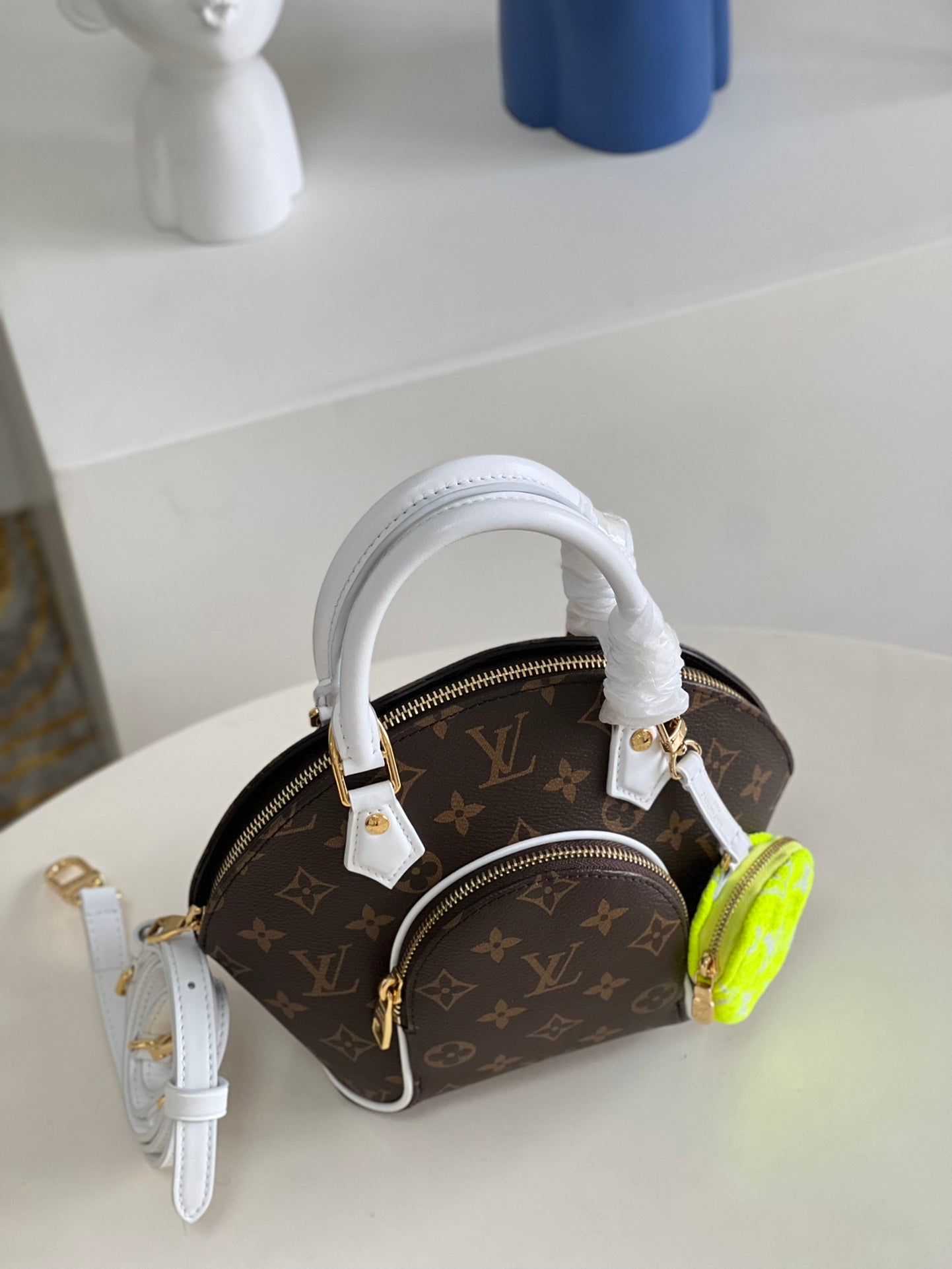 LuxluxHouse Great quality Louis Vuitton Bag Top Quality 22.5*19.5*10CM Free shipping