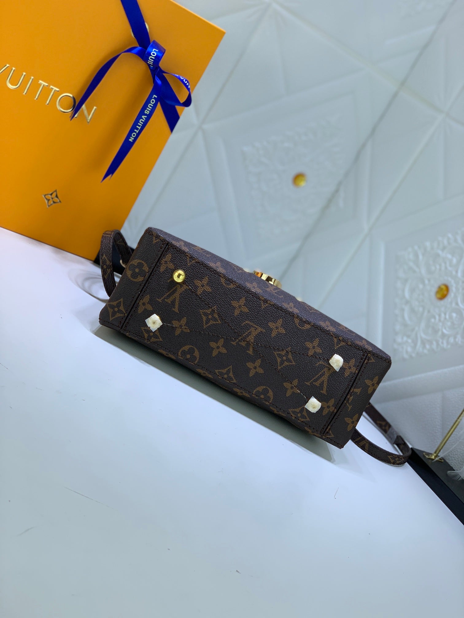 LuxluxHouse Great quality Louis Vuitton Bag Top Quality 25*19*10cm Free shipping