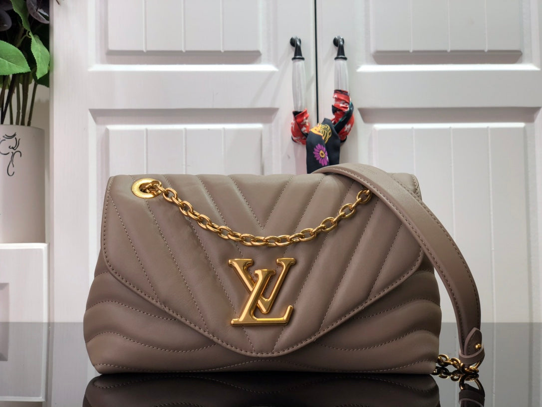 LuxluxHouse Great quality Louis Vuitton Top Bag 24*14*9cm Free shipping