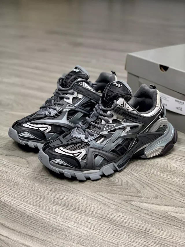 OK batch-Balenciaga track2 sneaker