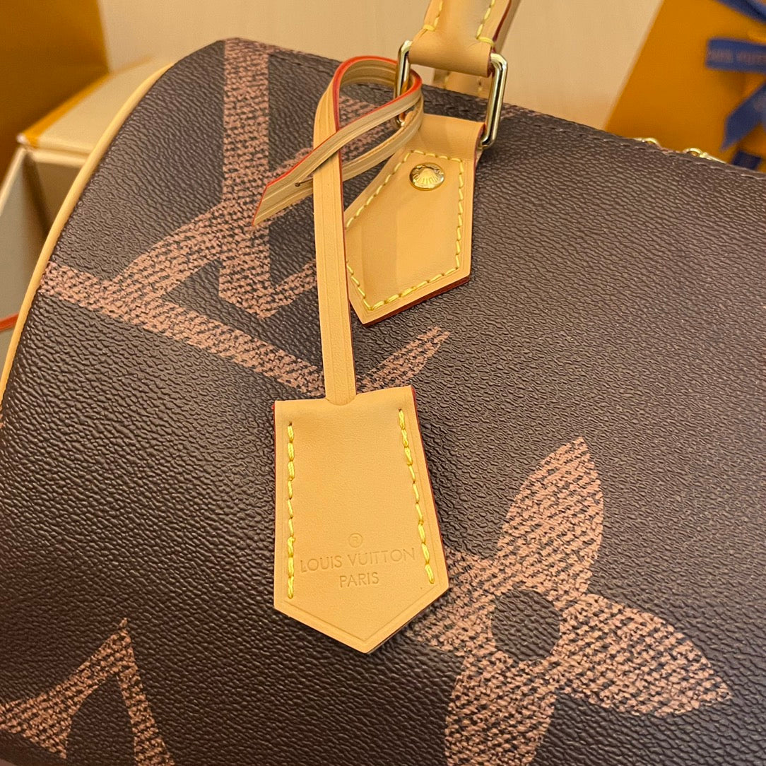 women Louis Vuitton Top Bag 44601 44602 (LuxluxHouse)