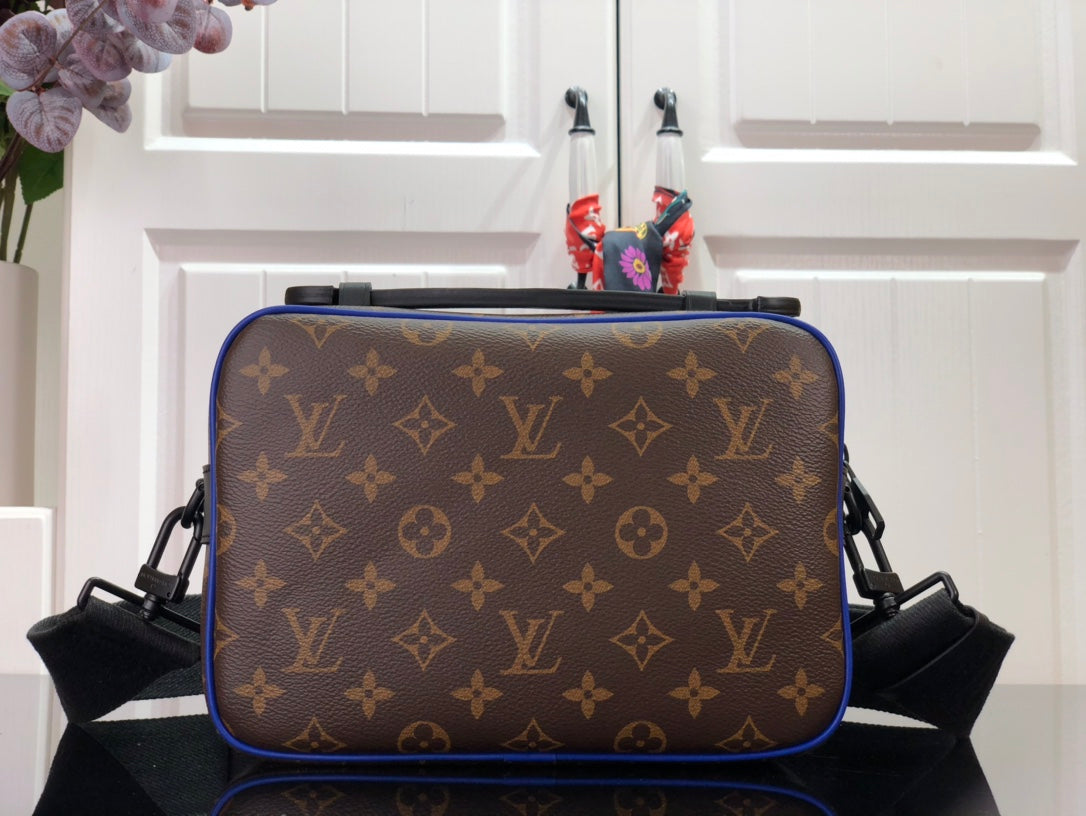 LuxluxHouse Great quality Louis Vuitton Bag Top Quality 22*18*8CM Free shipping