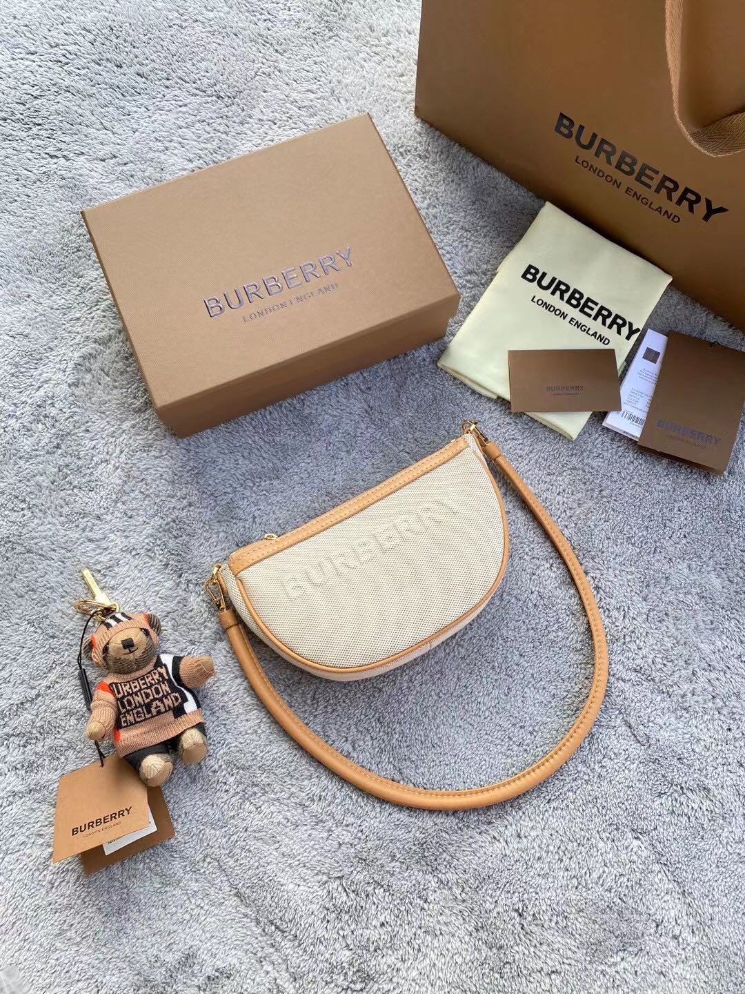 LuxluxHouse Great quality Burberry Bag Top Quality 12*4*12.2cm Free shipping