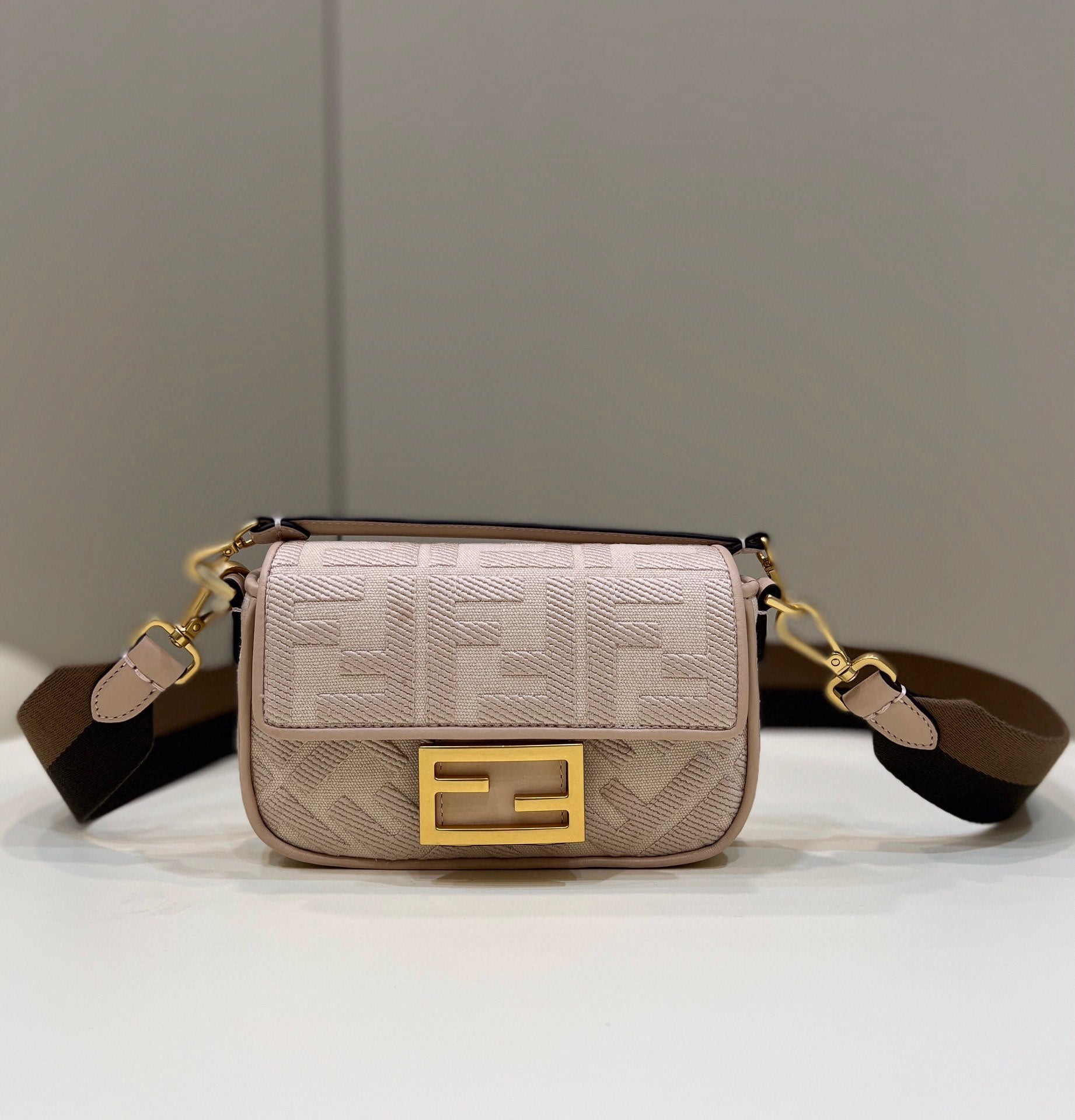 LuxluxHouse Great quality Fendi Bag Top Quality 19*11.5*4CM Free shipping