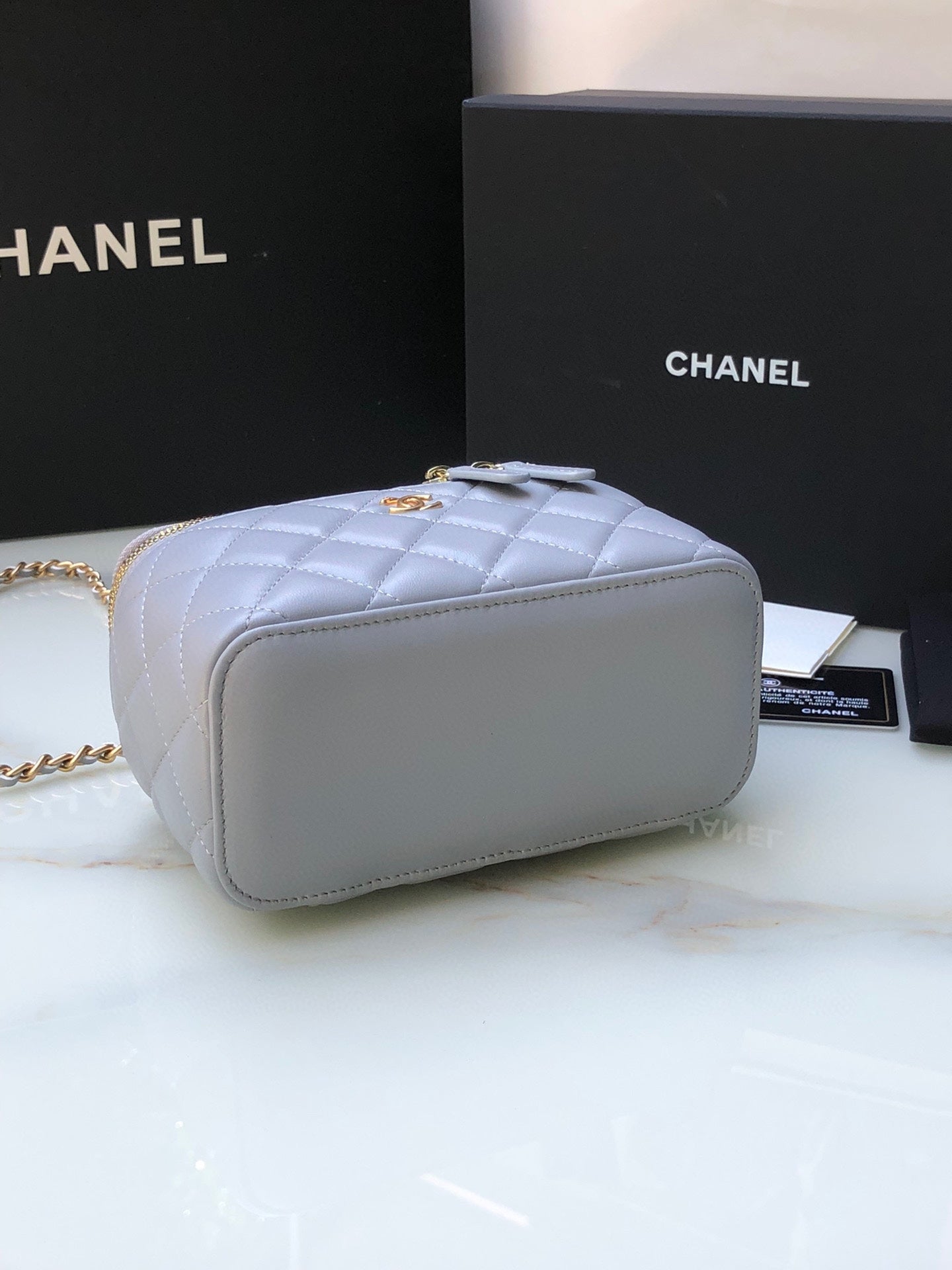 LuxluxHouse Great quality Chanel Top Bag 17*9.5*8CM Free shipping