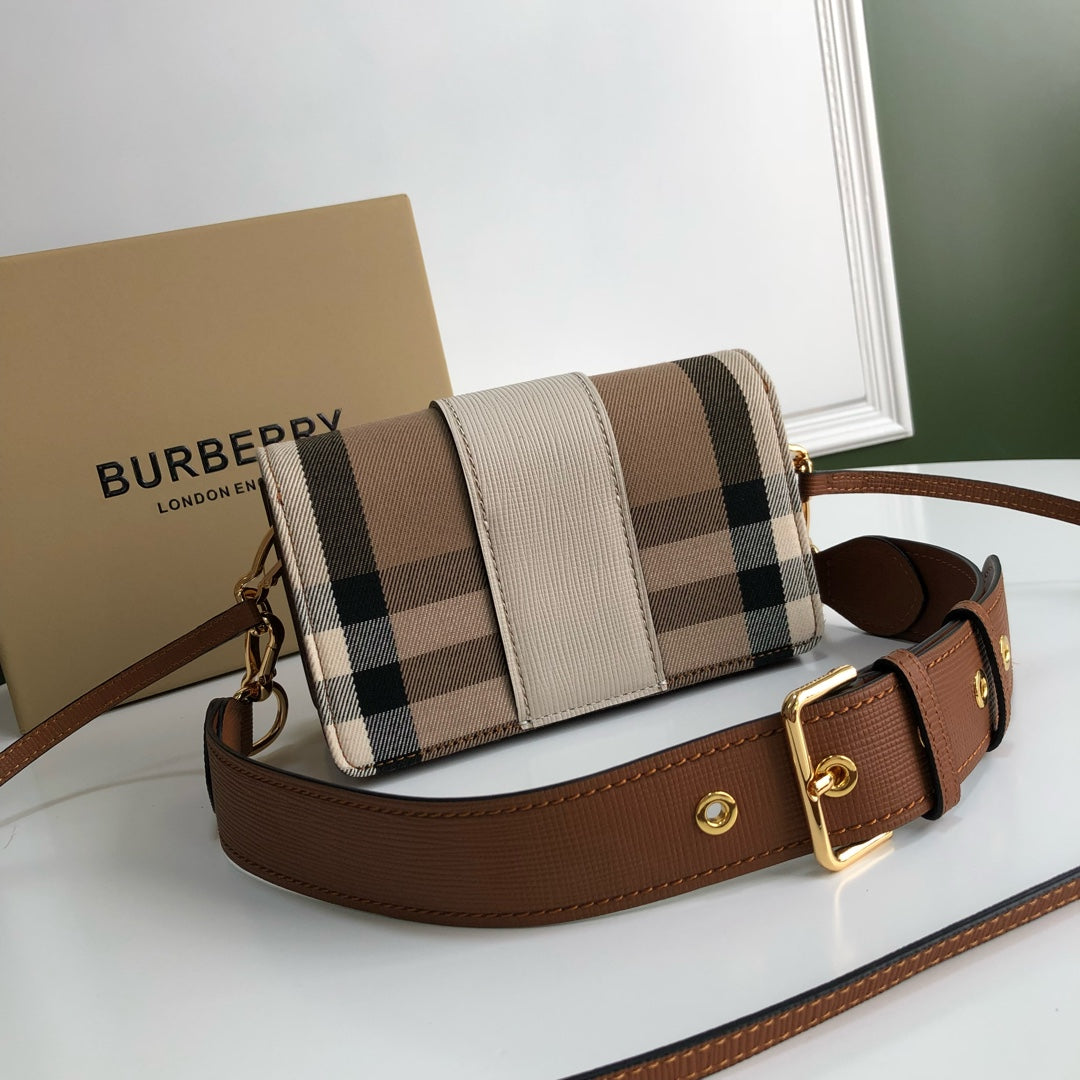 LuxluxHouse Great quality Burberry Bag Top Quality 19.5*5*12CM Free shipping