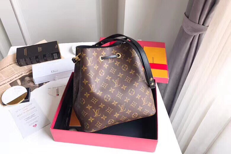 LuxluxHouse Great quality Louis Vuitton Bag Top Quality 26*22*27cm Free shipping