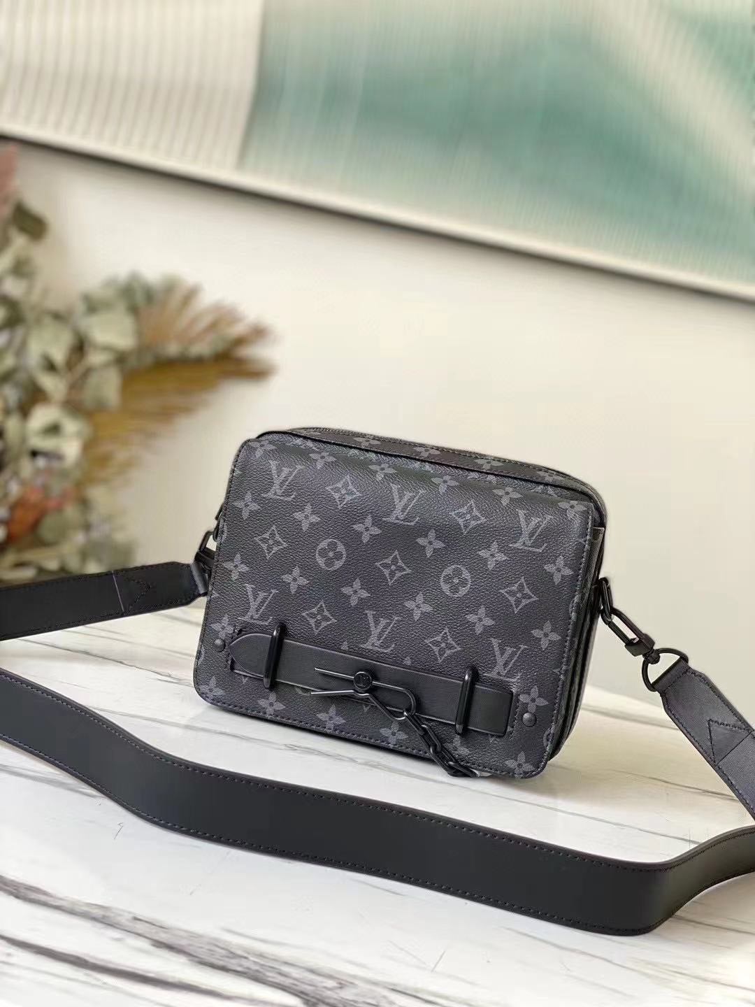 LuxluxHouse Great quality Louis Vuitton Bag Top Quality 23.5*17*6CM Free shipping