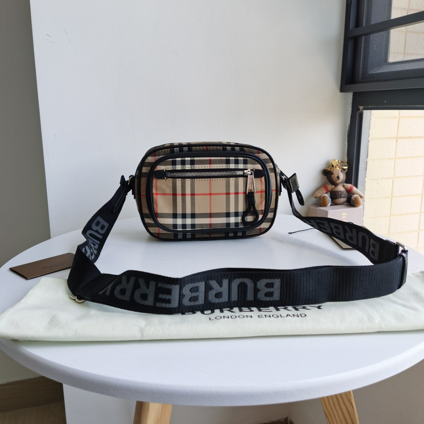 LuxluxHouse Great quality Burberry Bag Top Quality 22.5*8.2*14.5cm Free shipping