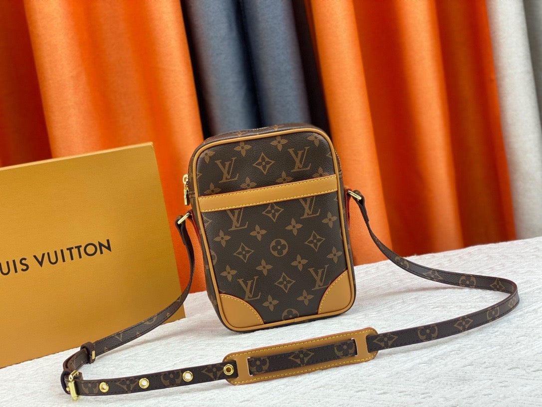 Men women Louis Vuitton Top Bag (LuxluxHouse)