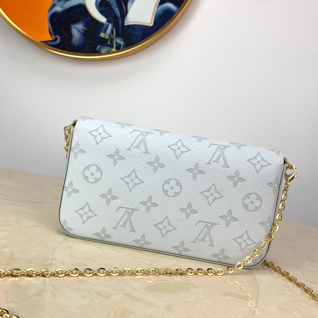 LuxluxHouse Great quality Louis Vuitton Bag Top Quality 21*11*2cm Free shipping