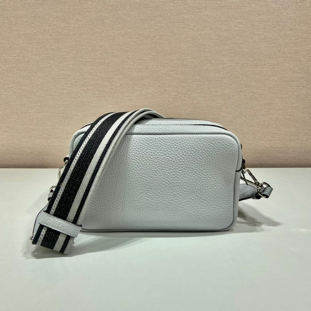 LuxluxHouse Great quality Prada Bag Top Quality 22*14*8CM Free shipping