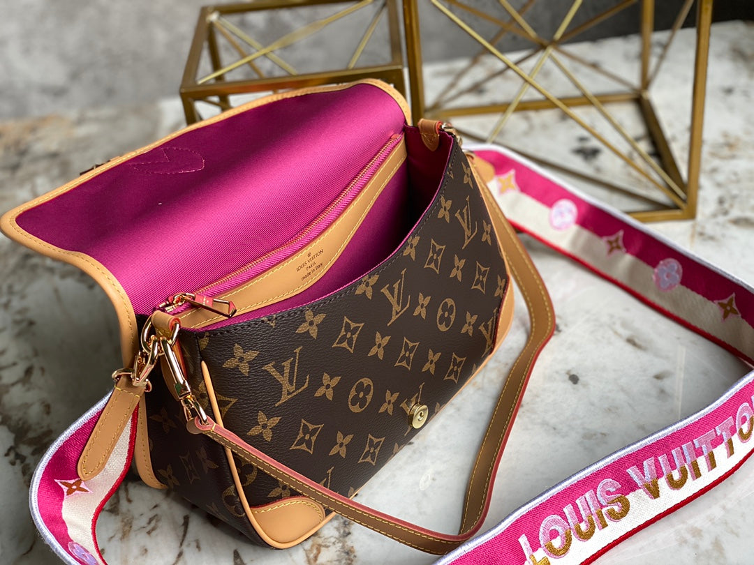 LuxluxHouse Great quality Louis Vuitton Bag Top Quality 25*9*15cm Free shipping