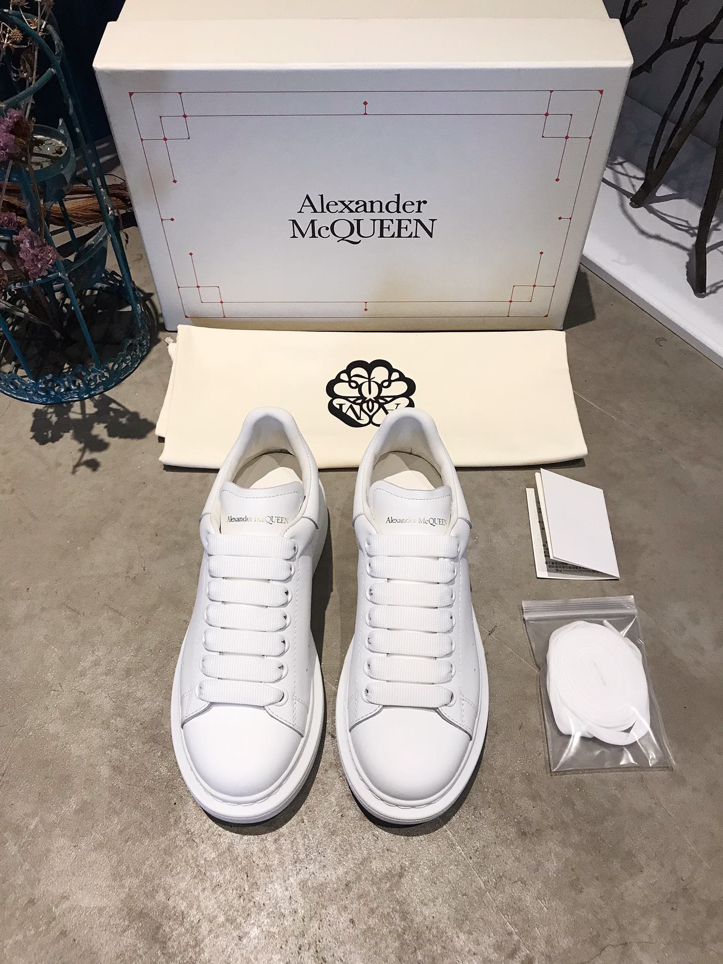 LuxluxHouse Best Quality Shoes Alexander McQueen