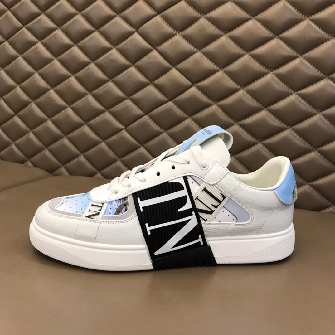 LuxluxHouse Best Quality Shoes Valentino