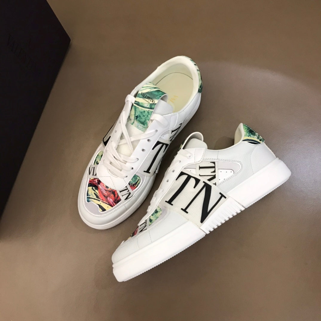 LuxluxHouse Best Quality Shoes Valentino