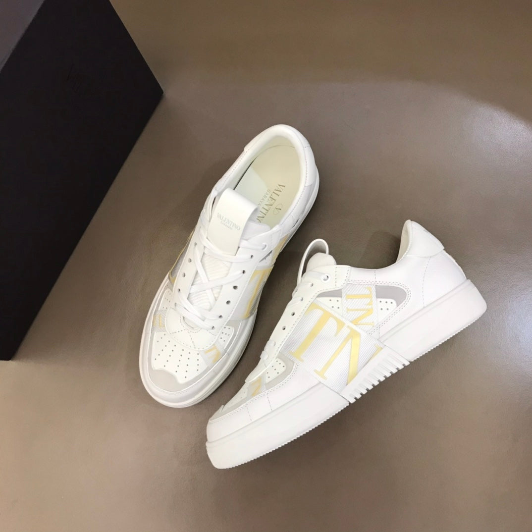 LuxluxHouse Best Quality Shoes Valentino