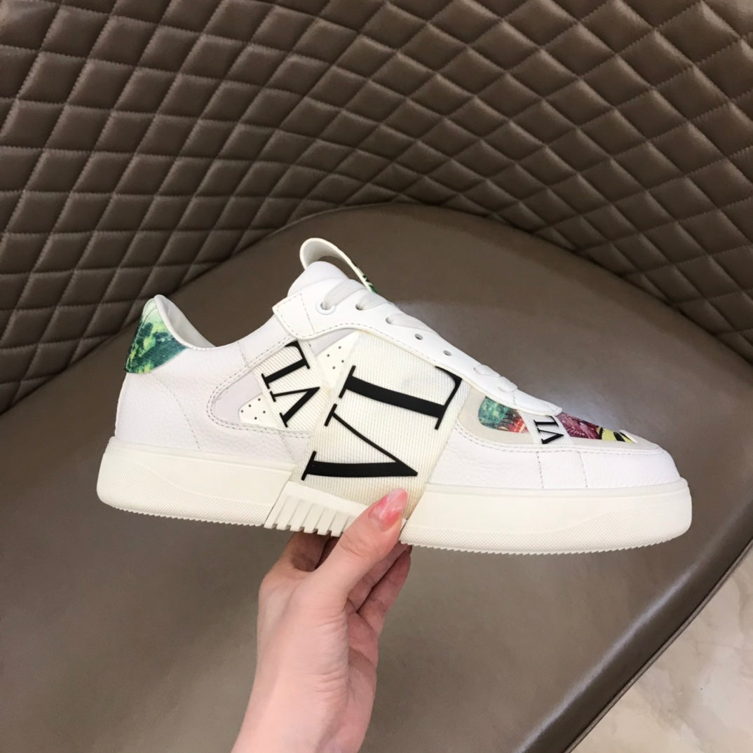 LuxluxHouse Best Quality Shoes Valentino