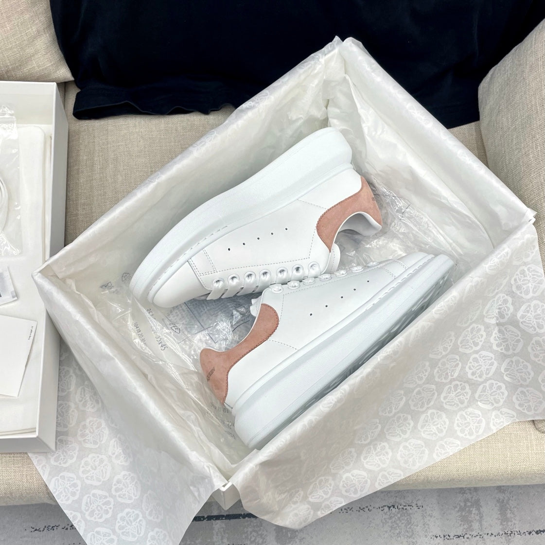 LuxluxHouse Best Quality Shoes Alexander McQueen