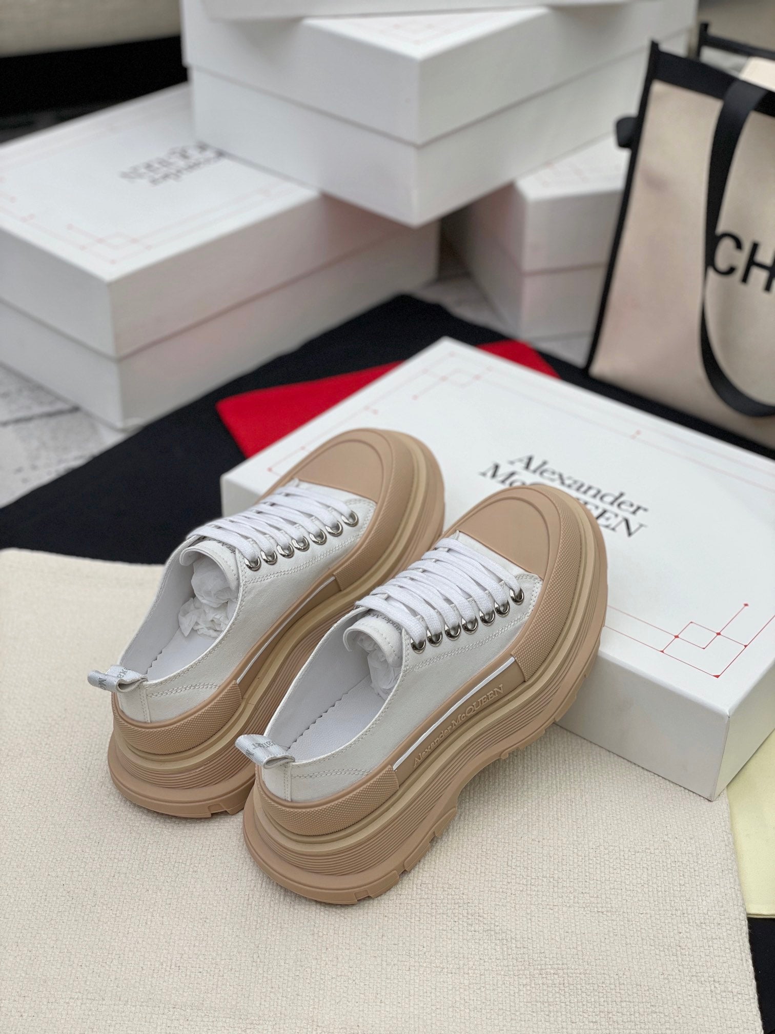 LuxluxHouse Best Quality Shoes Alexander McQueen