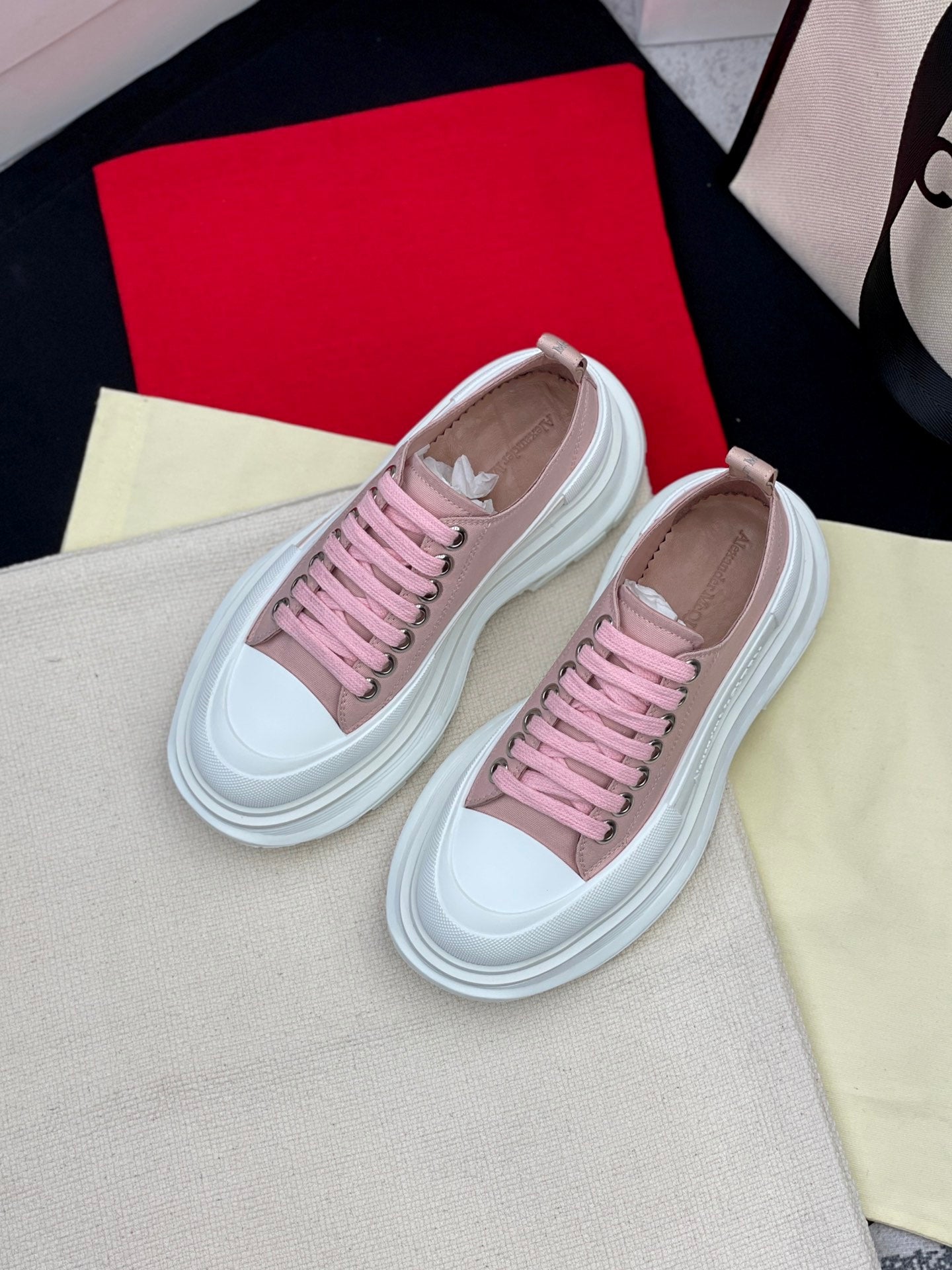 LuxluxHouse Best Quality Shoes Alexander McQueen