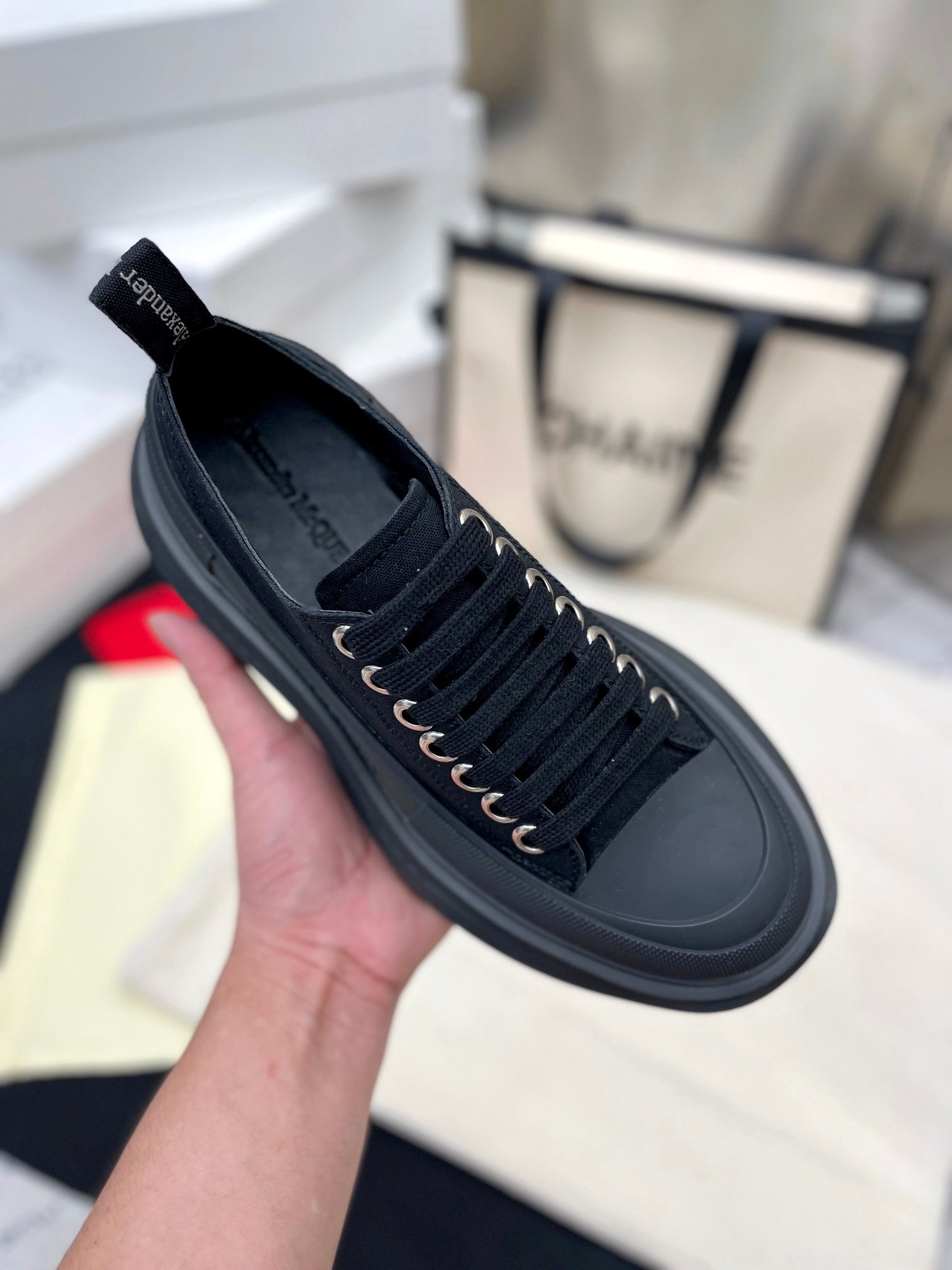 LuxluxHouse Best Quality Shoes Alexander McQueen
