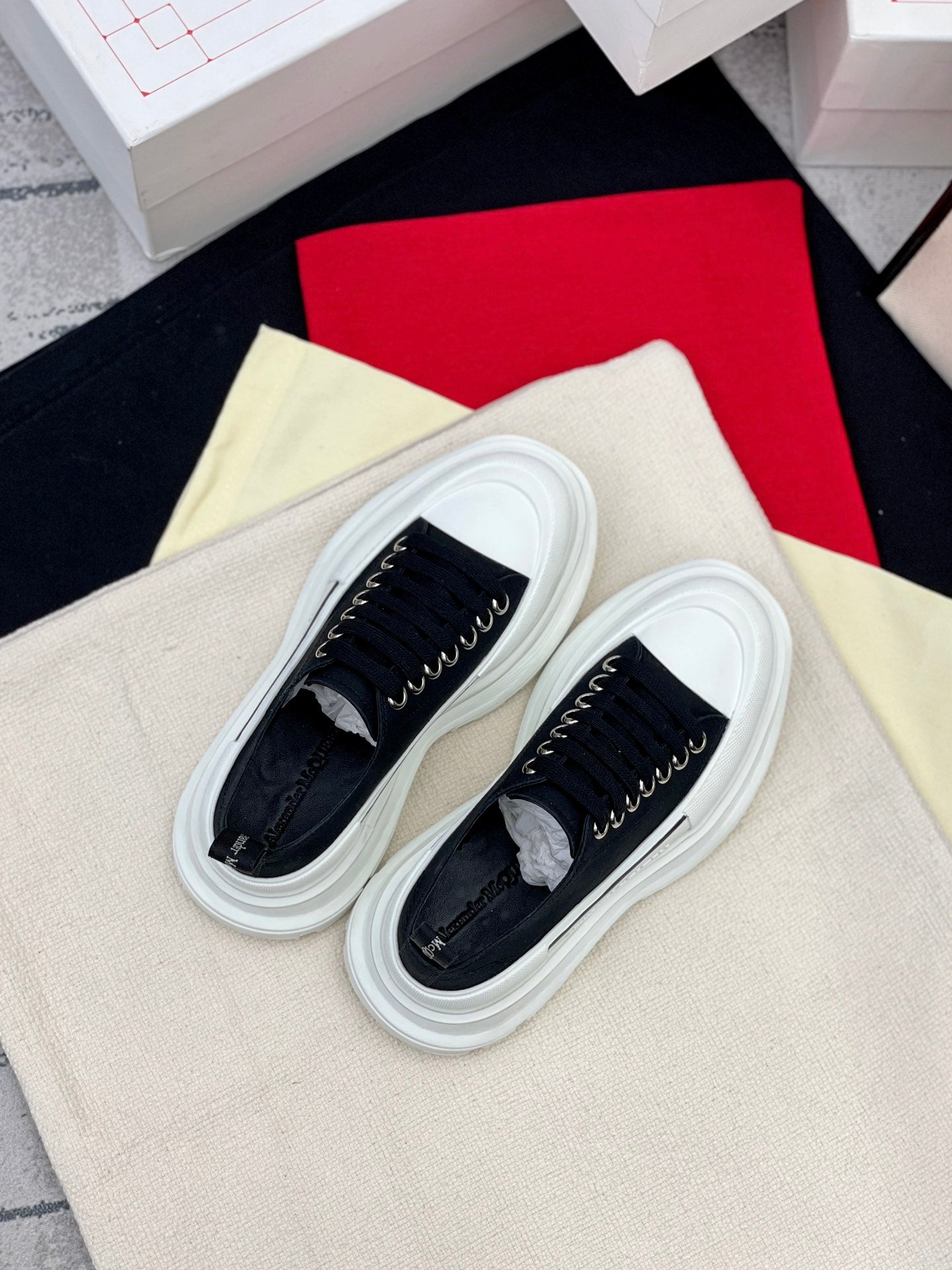 LuxluxHouse Best Quality Shoes Alexander McQueen