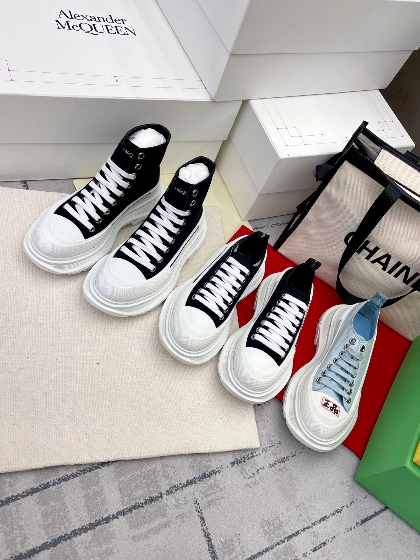 LuxluxHouse Best Quality Shoes Alexander McQueen