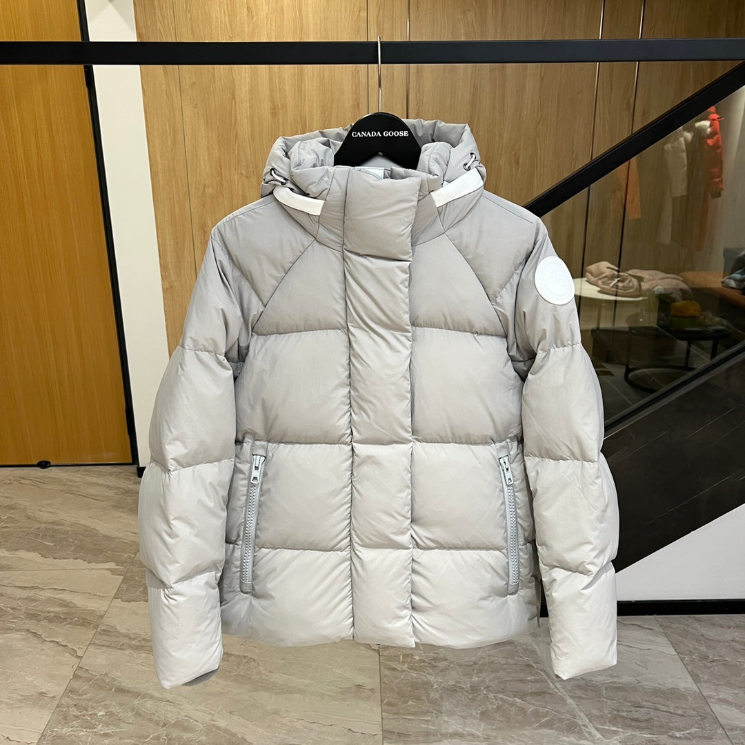 Canada Goose Coats & Jackets