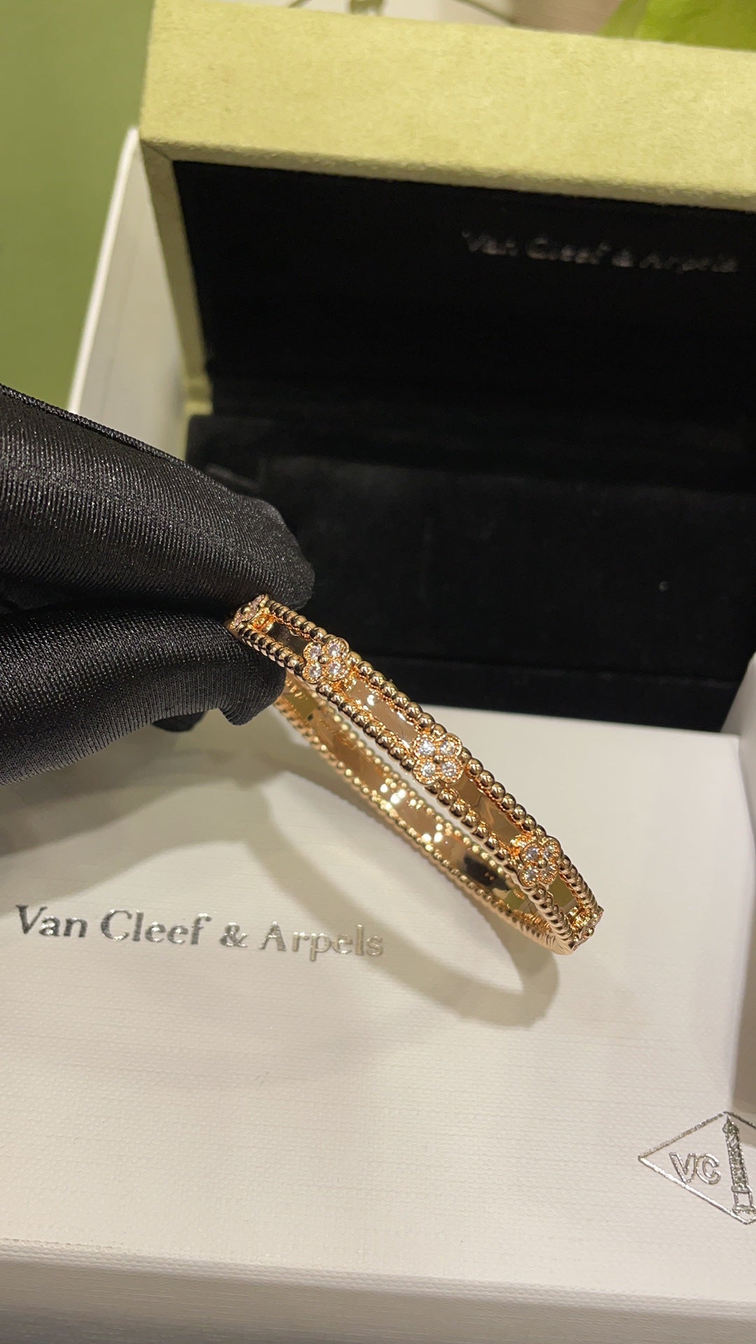 LuxluxHouse Best Quality Accessories Van Cleef & Arpels