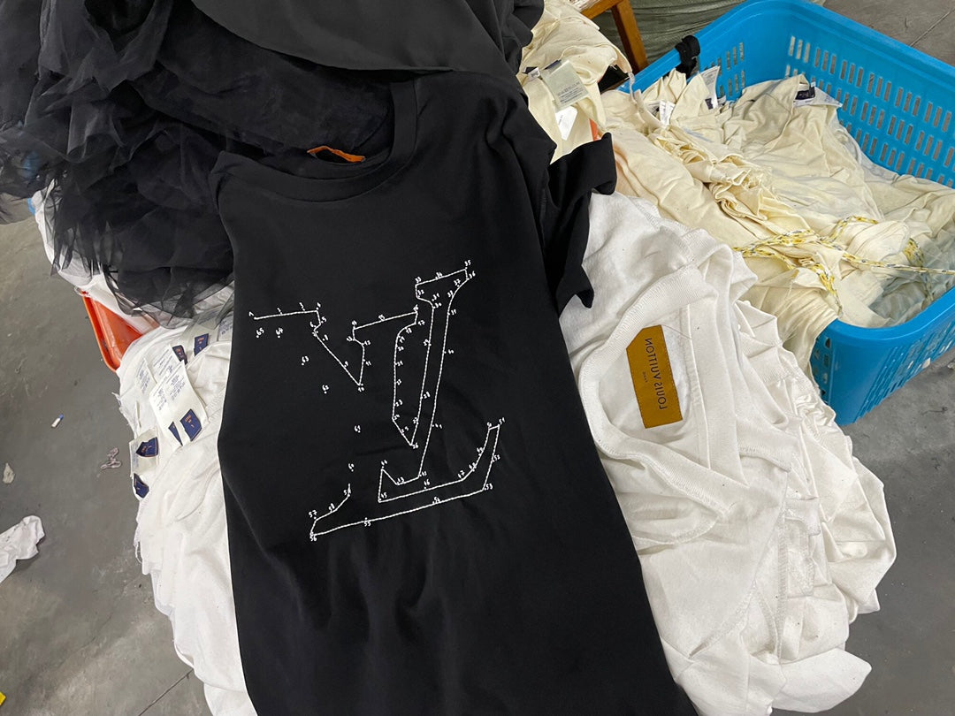 LuxluxHouse Best Quality Clothes T-shirt Louis Vuitton