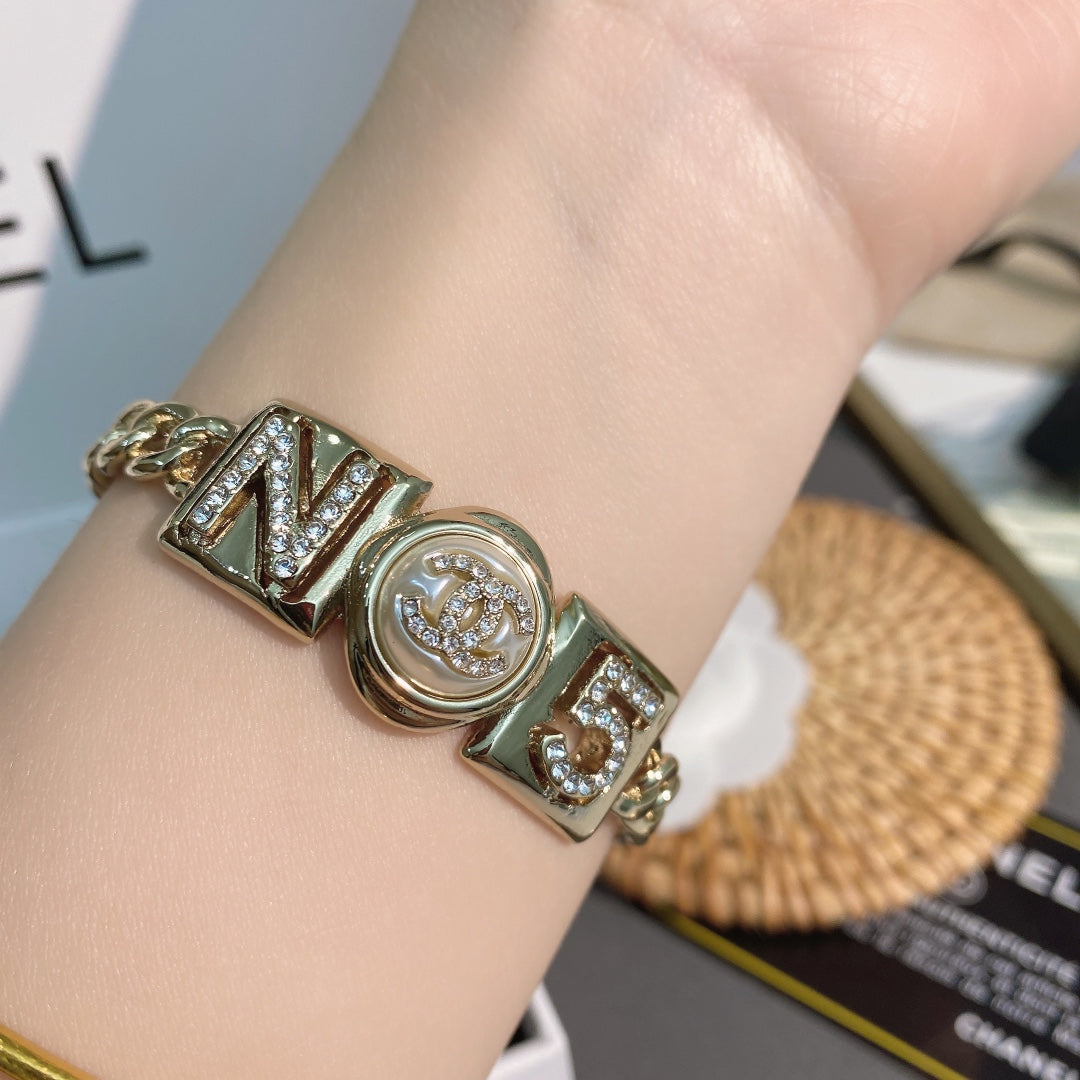 LuxluxHouse Best Quality Accessories Bracelet Bracelet Earrings Chanel Earrings