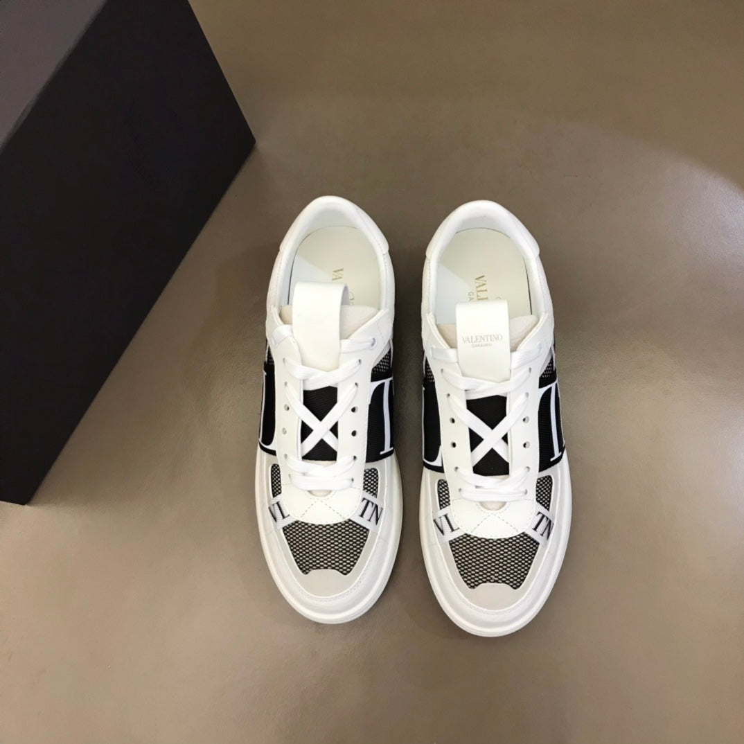 LuxluxHouse Best Quality Shoes Valentino