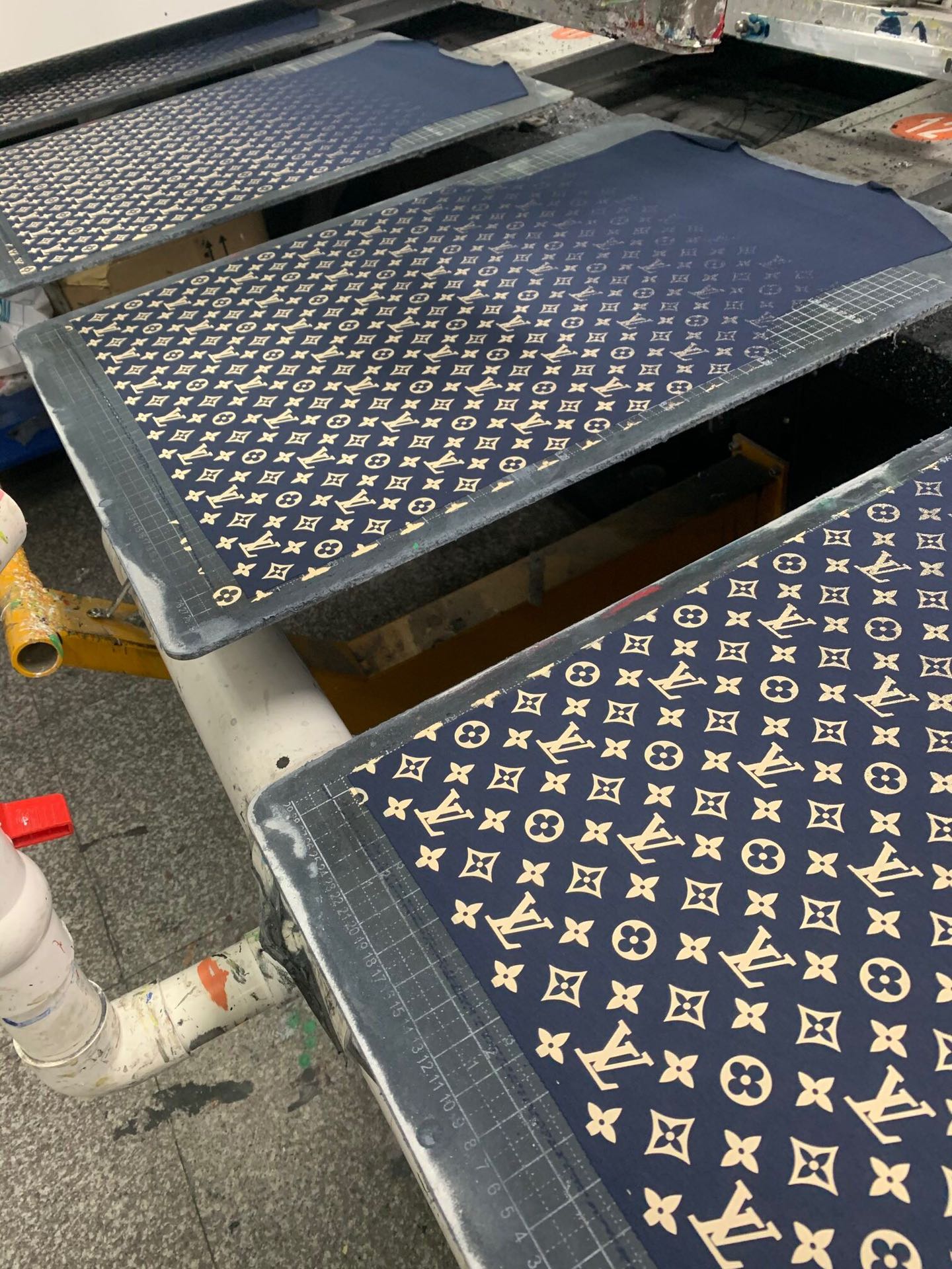 LuxluxHouse Best Quality Clothes T-shirt Louis Vuitton