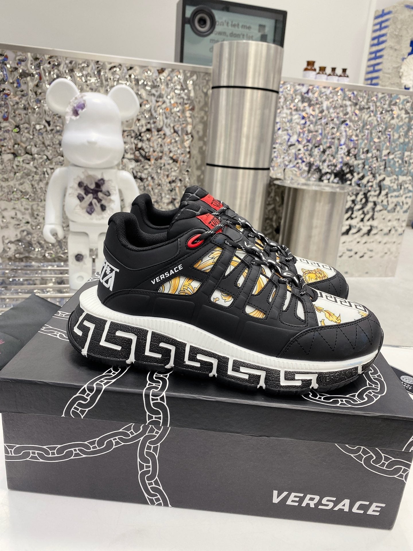 LuxluxHouse Best Quality Shoes Versace