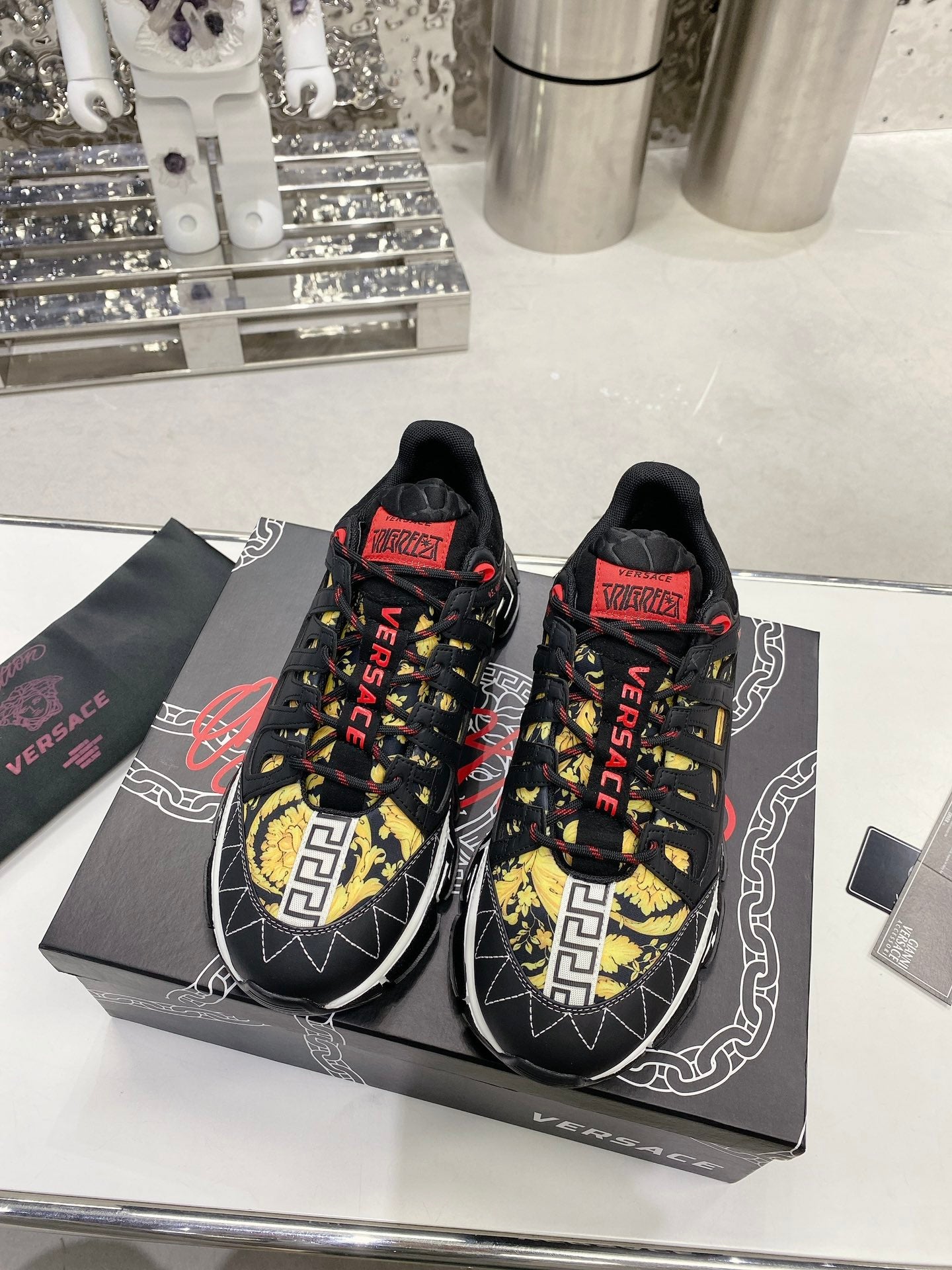LuxluxHouse Best Quality Shoes Versace